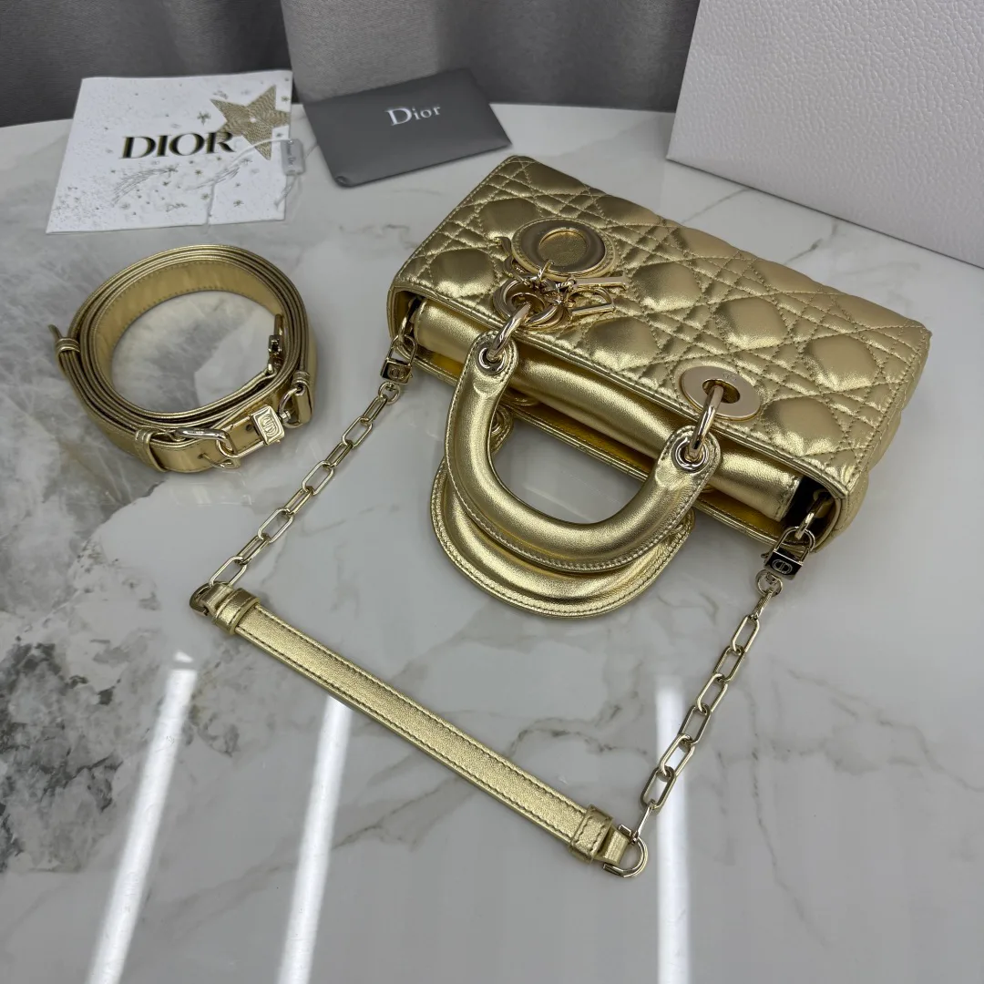 Классические Сумки Женские Christian Dior 18116441