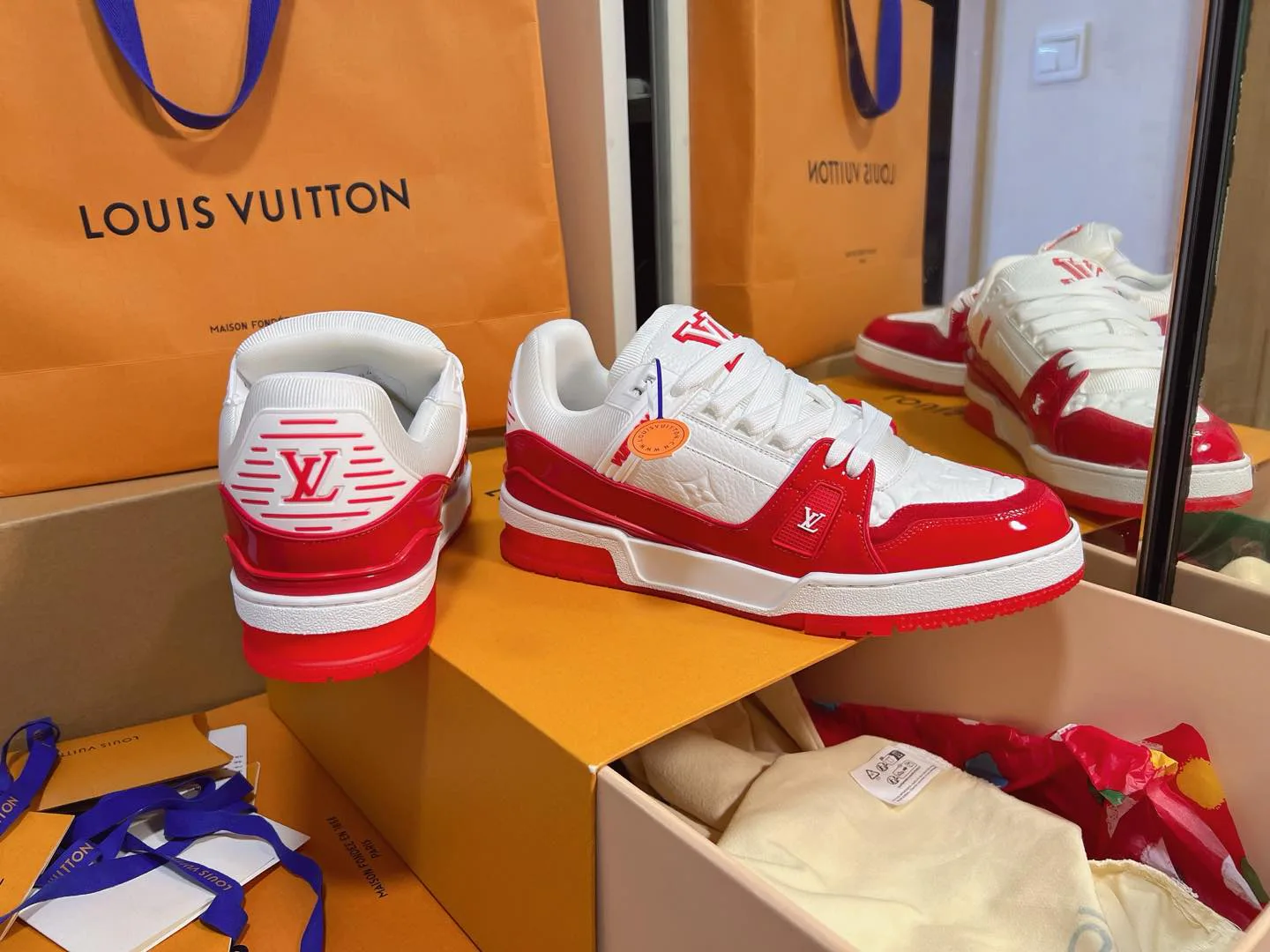 Кроссовки Женские Louis Vuitton 1880917