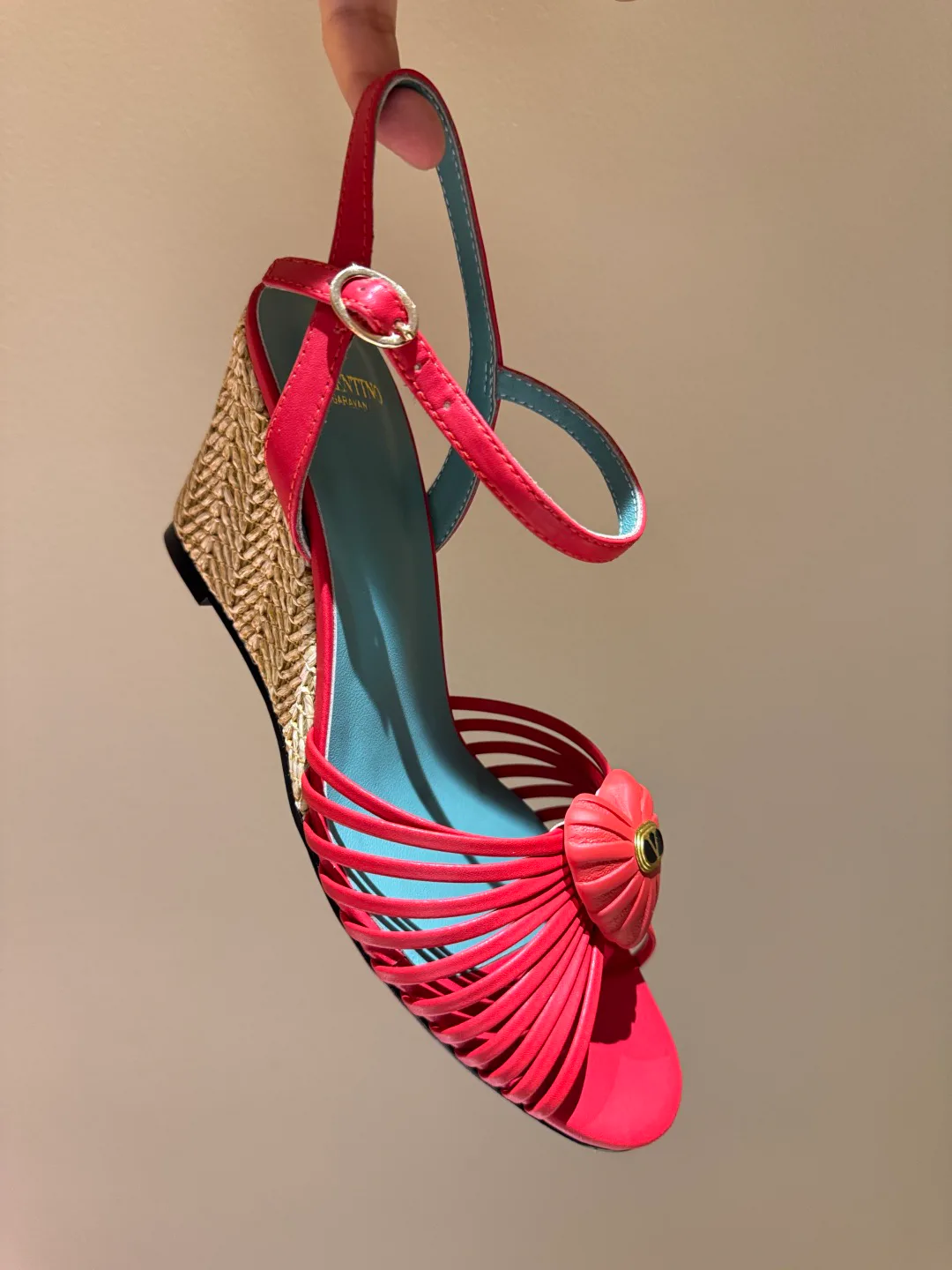 Босоножки Женские Valentino 17968671