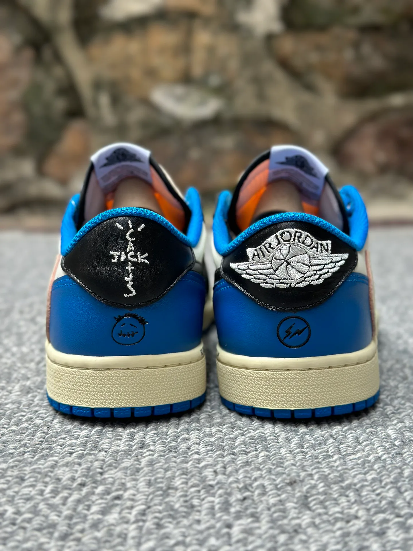 Кроссовки Женские Air Jordan 4027