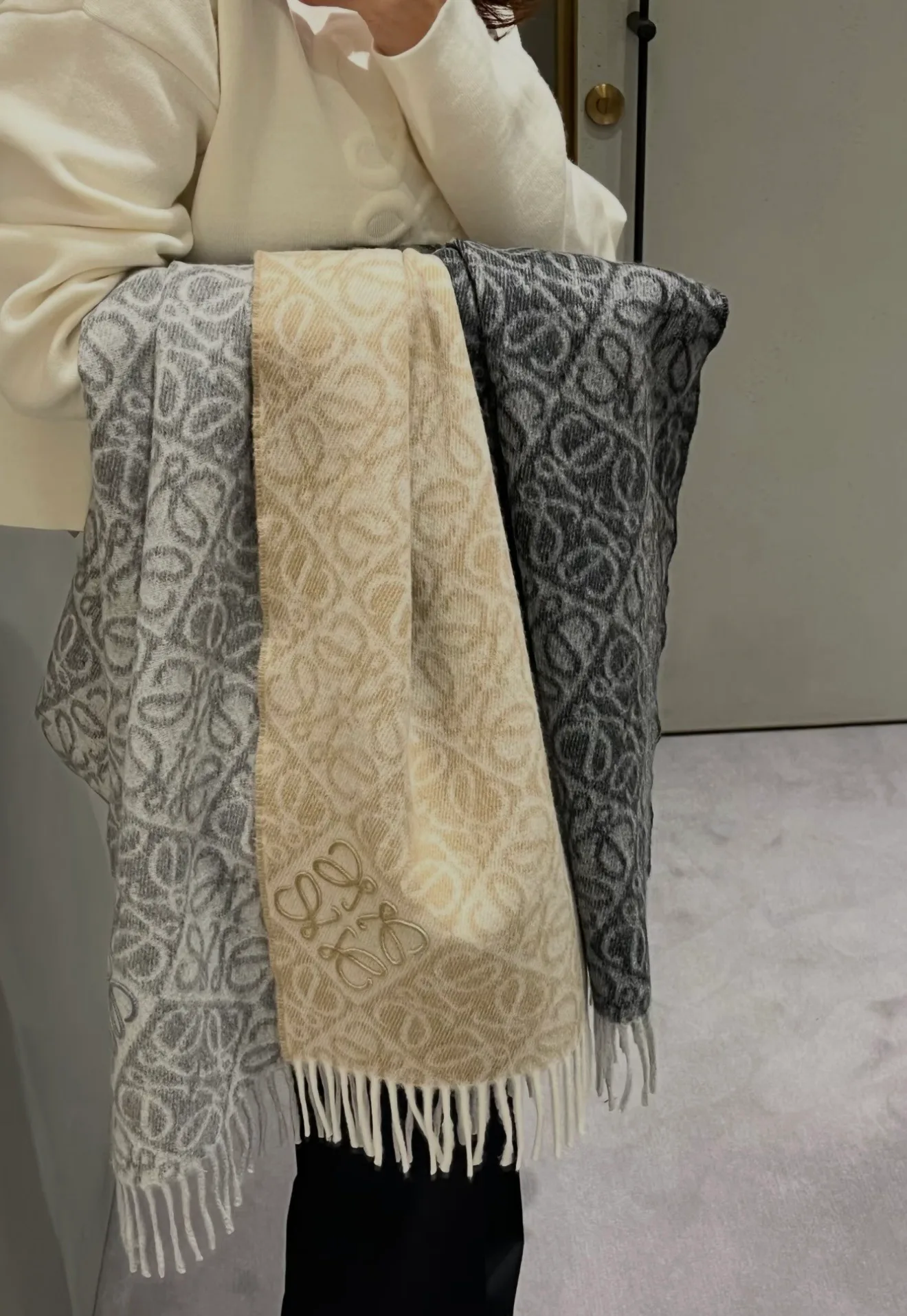 Шарфы Loewe 18574562