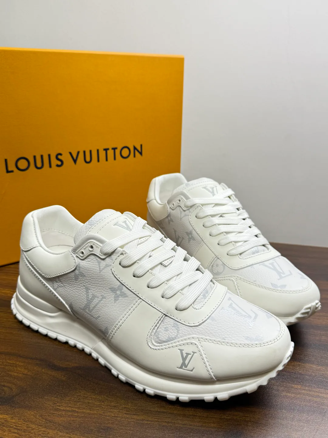 Кроссовки Мужские Louis Vuitton 20143427
