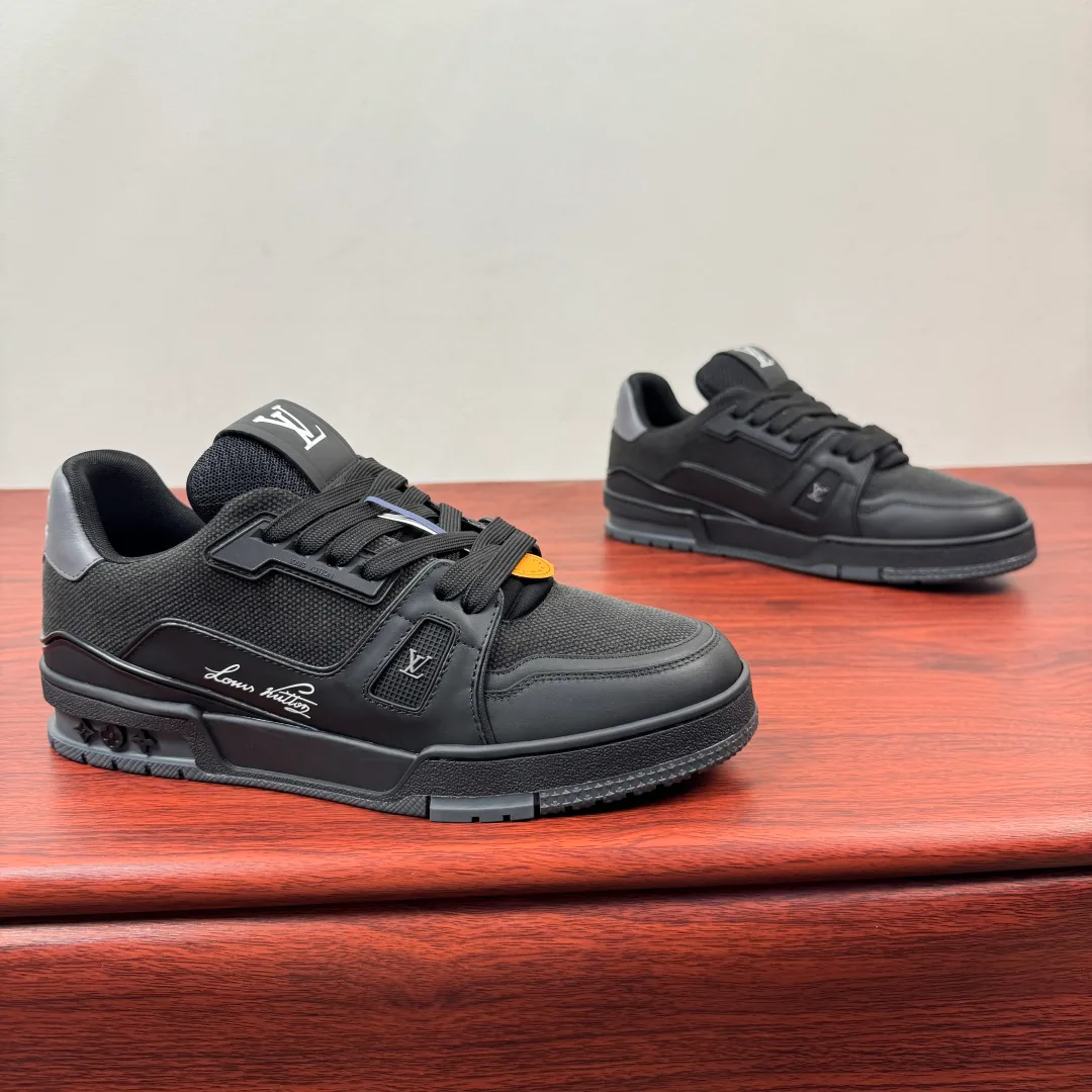 Кроссовки Женские Louis Vuitton 1133513