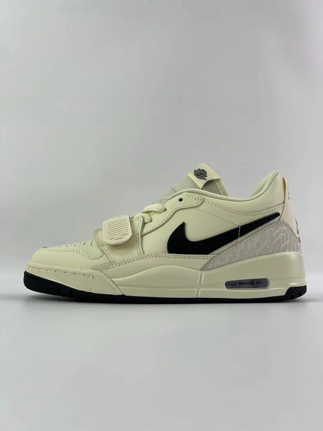 Кроссовки Женские Nike 4183