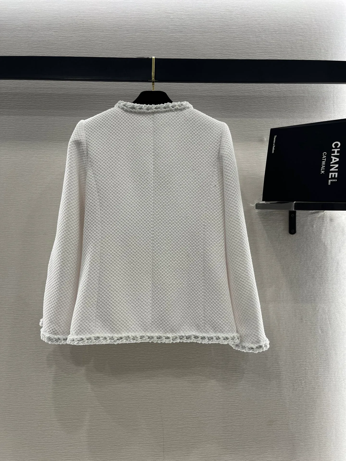 Куртки И Пуховики Женские Chanel 1137378