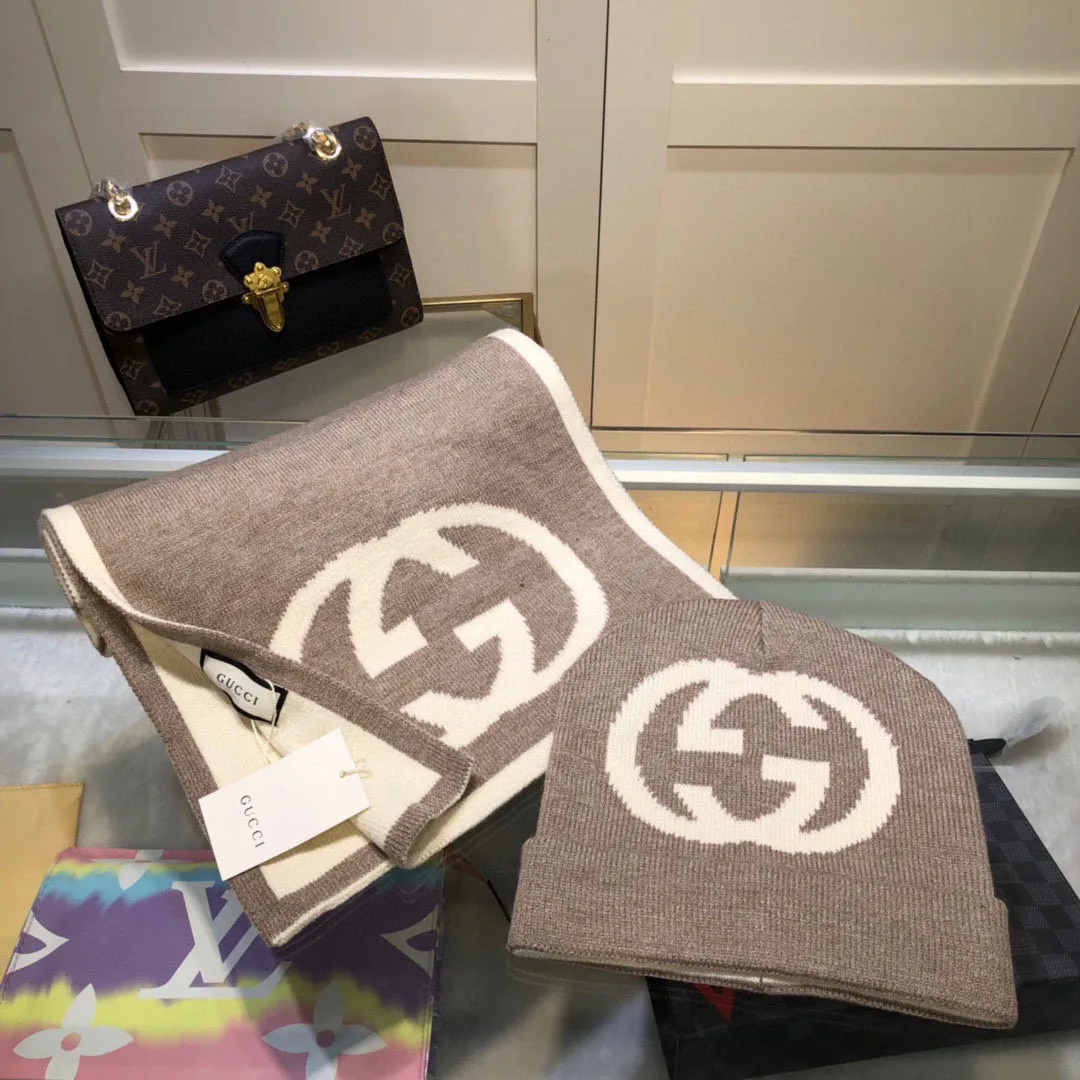 Головные Уборы Gucci 823955