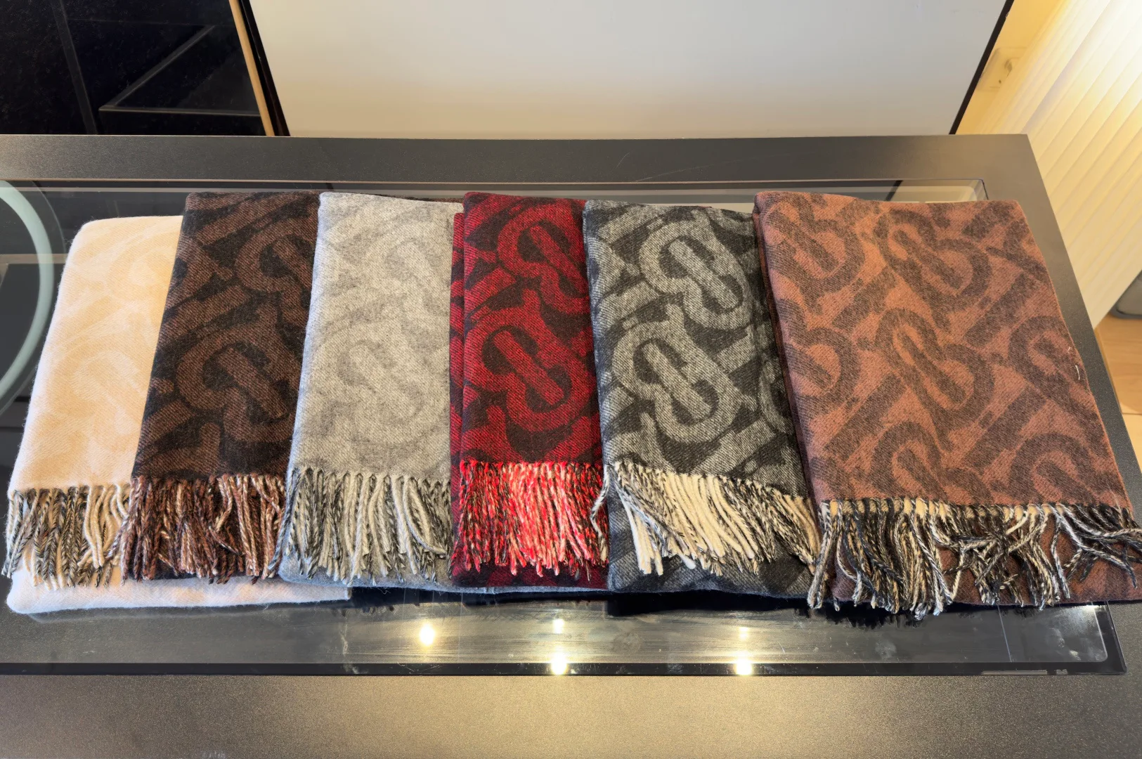 Шарфы Burberry 262370