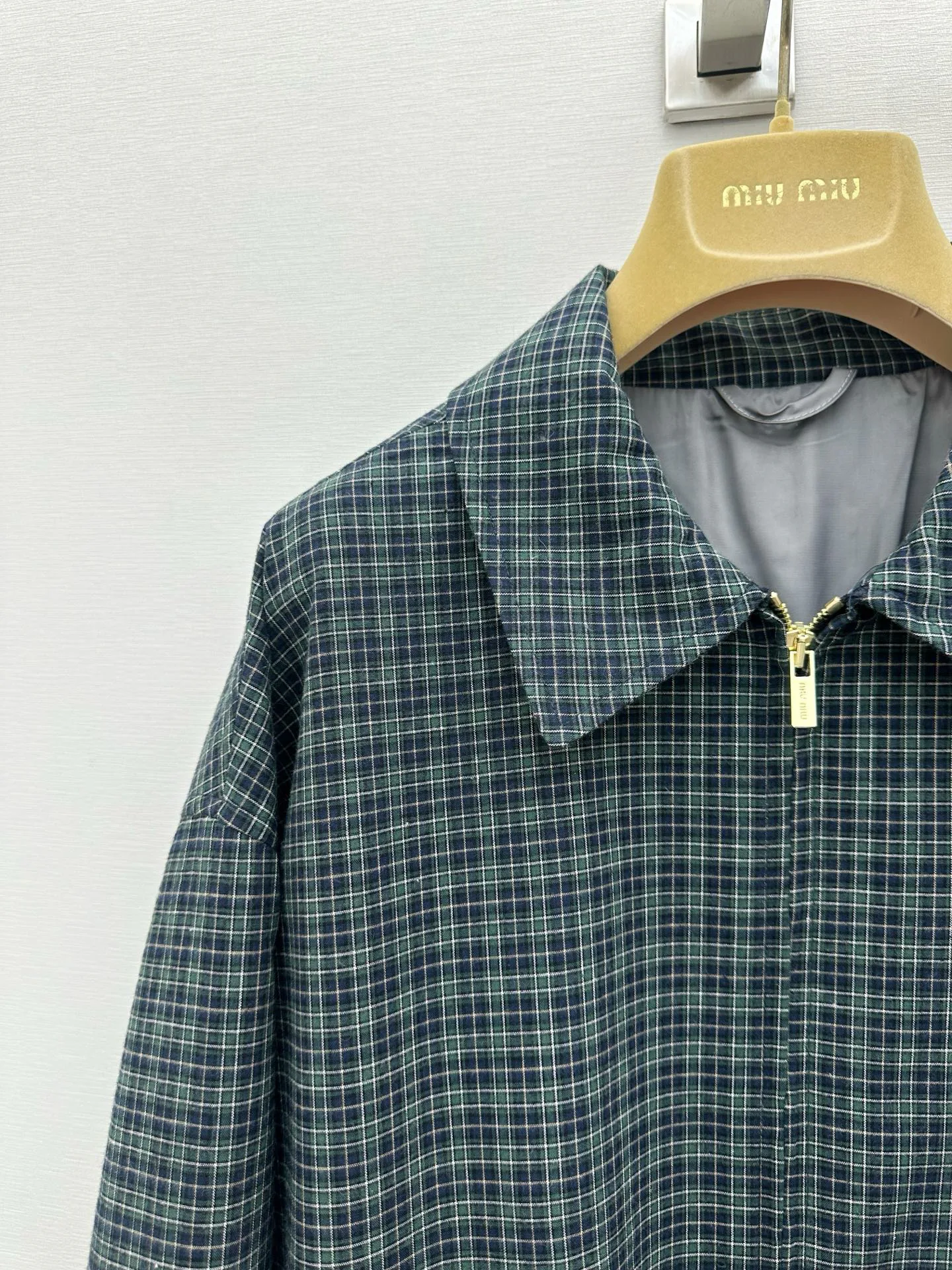 Куртки И Пуховики Женские Miu Miu 18418327