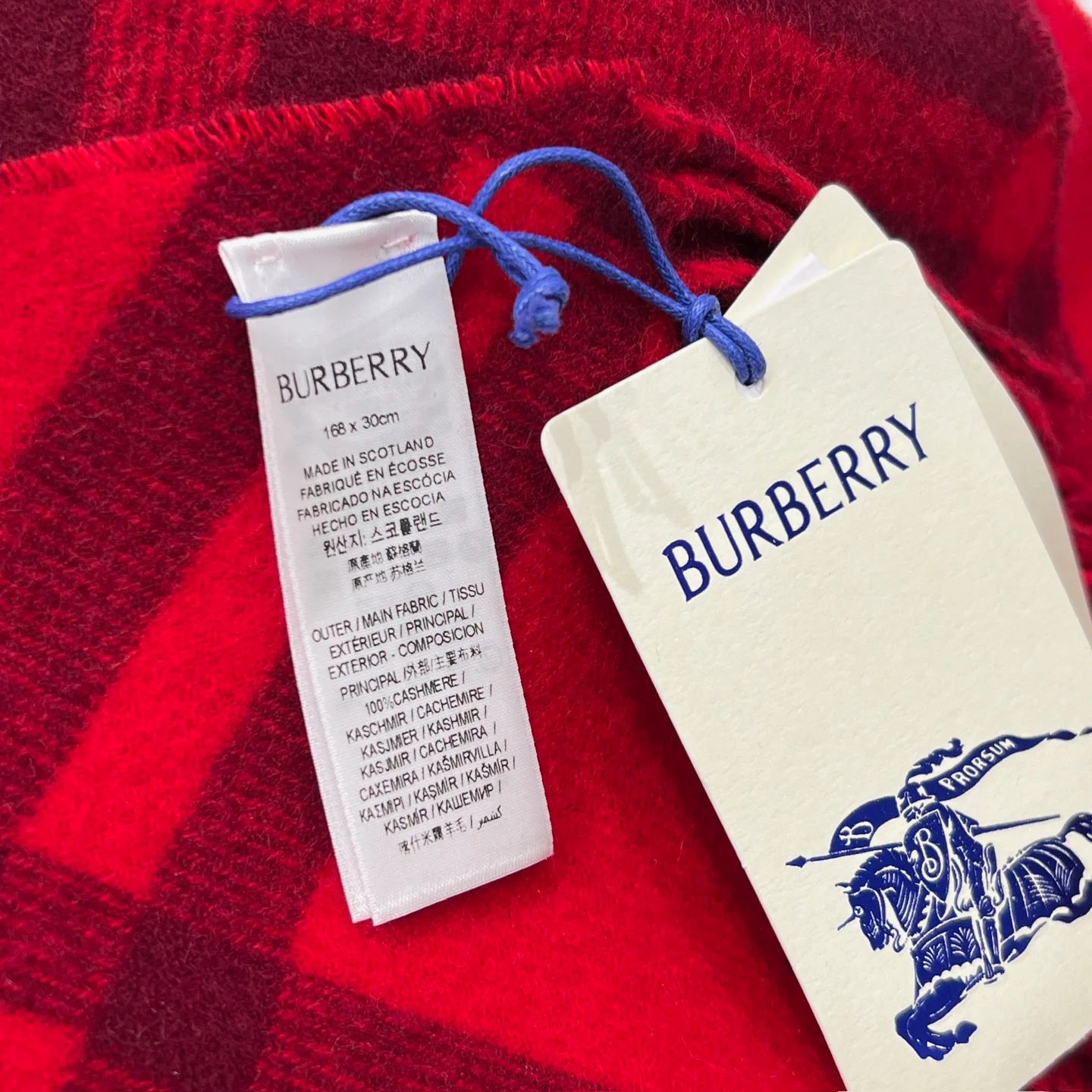Шарфы Burberry 17945507