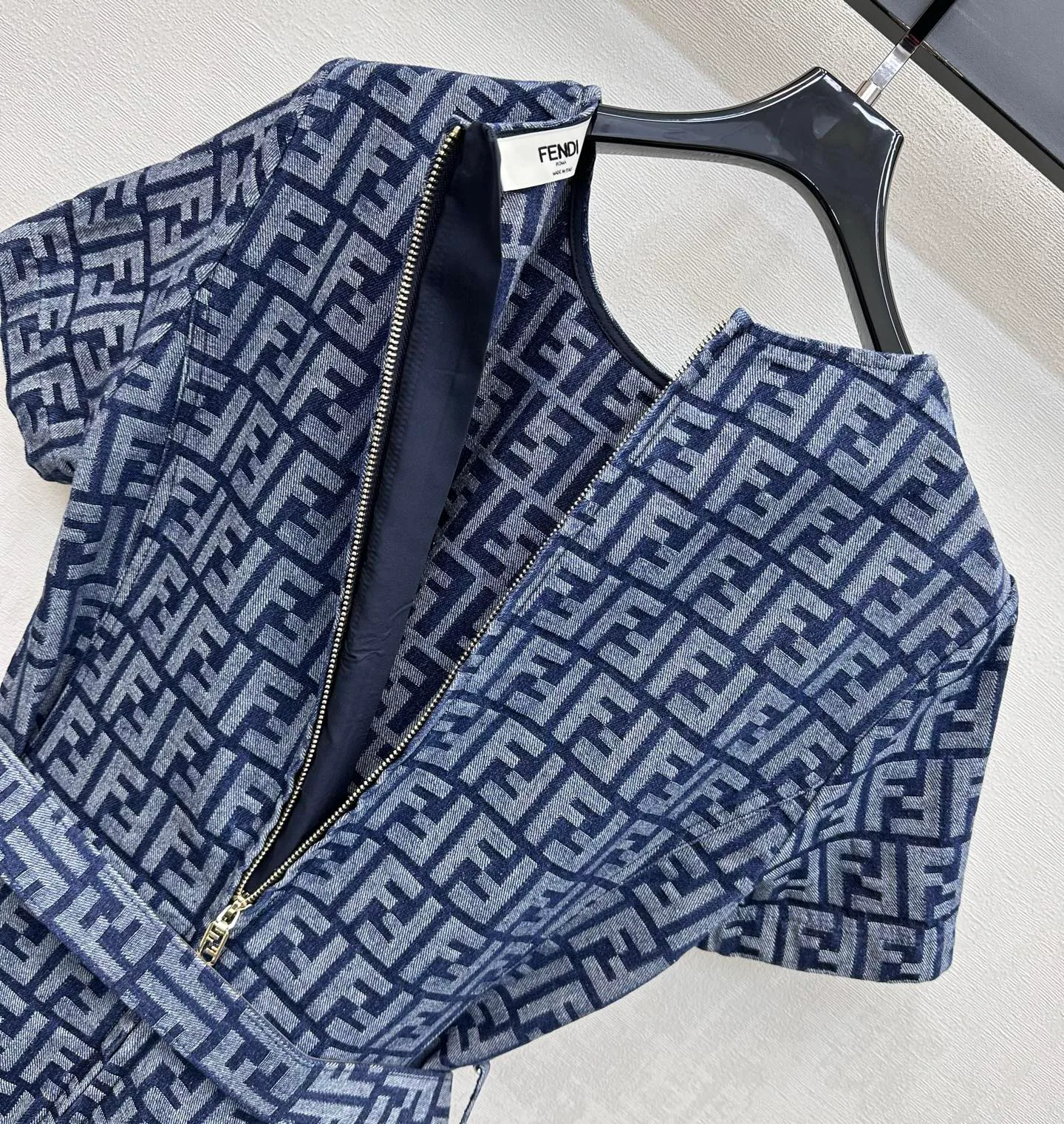 Платья Женские Fendi 14872436