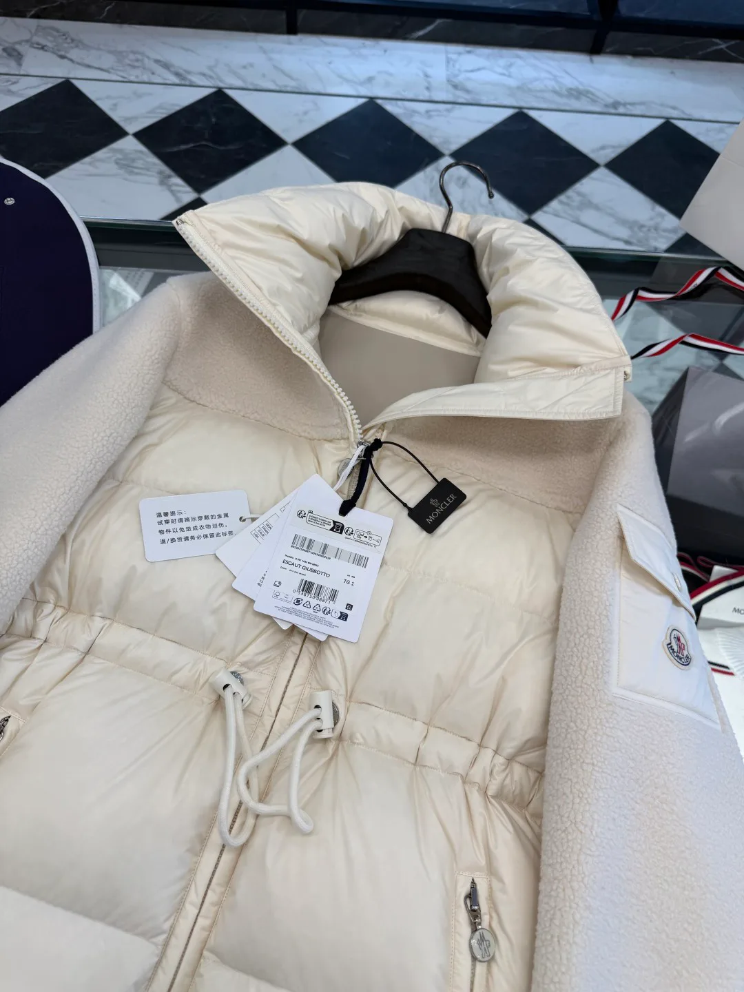 Куртки И Пуховики Женские Moncler 19554353