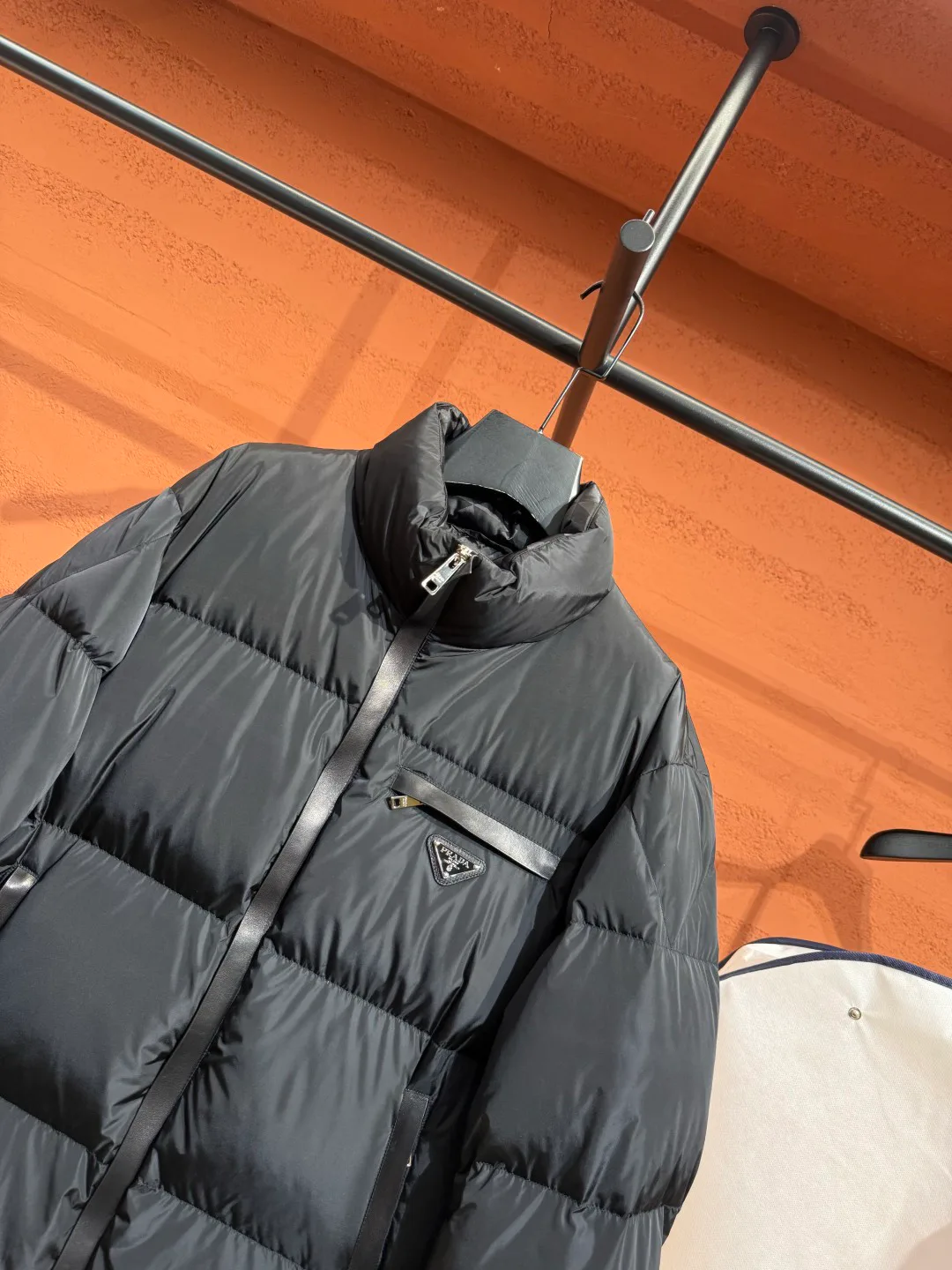 Куртки И Пуховики Женские Prada 19025203