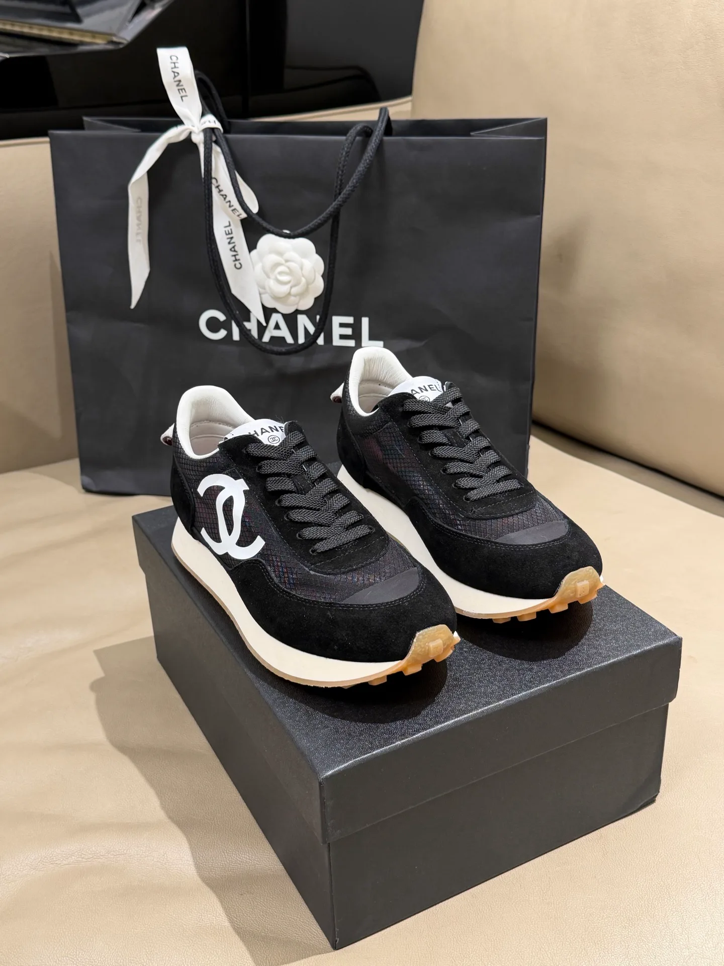 Кроссовки Женские Chanel 11388913