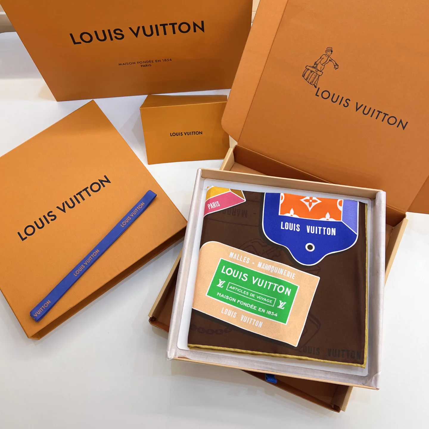Платки Louis Vuitton 16885842