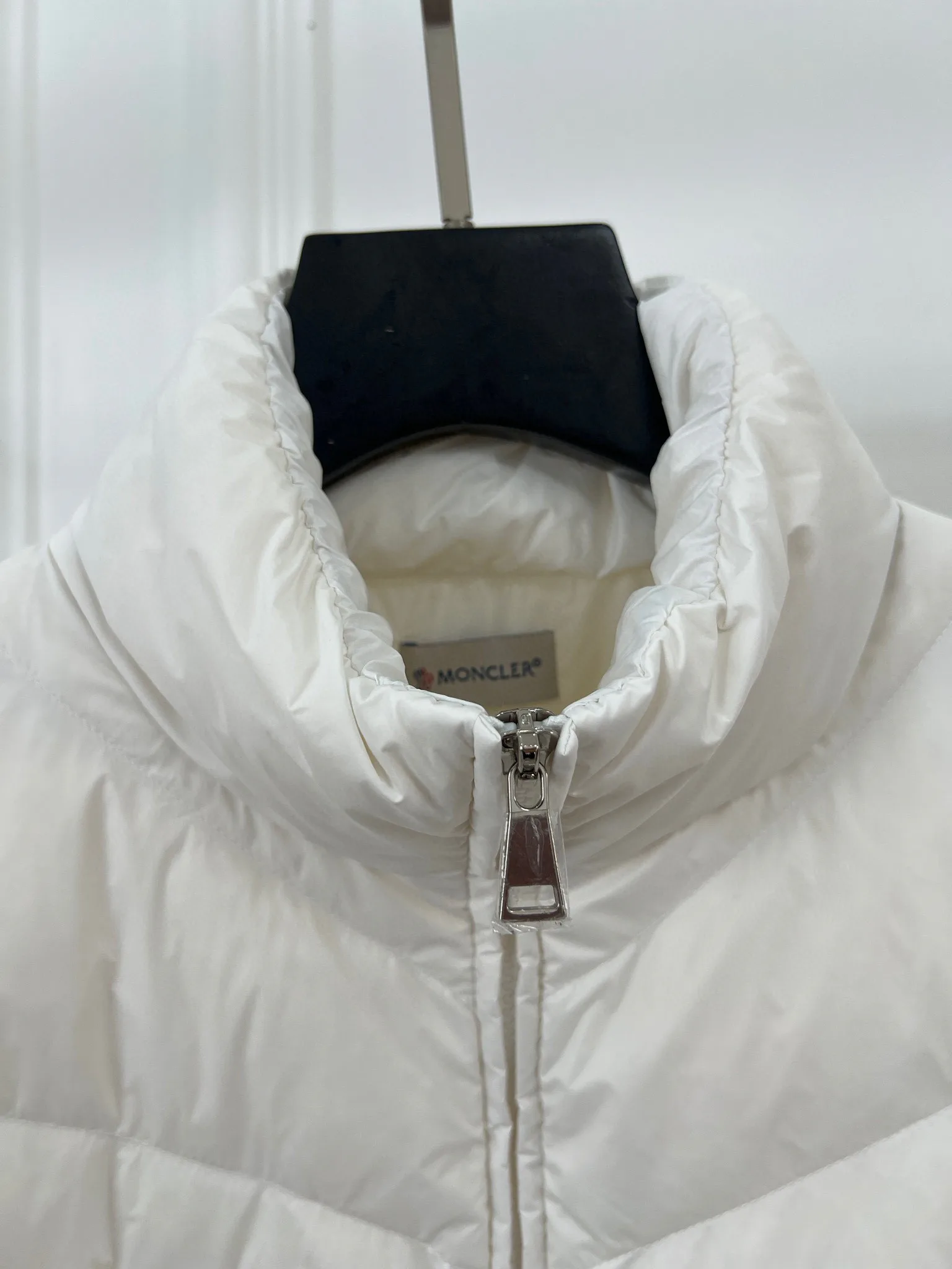 Куртки И Пуховики Женские Moncler 18415624