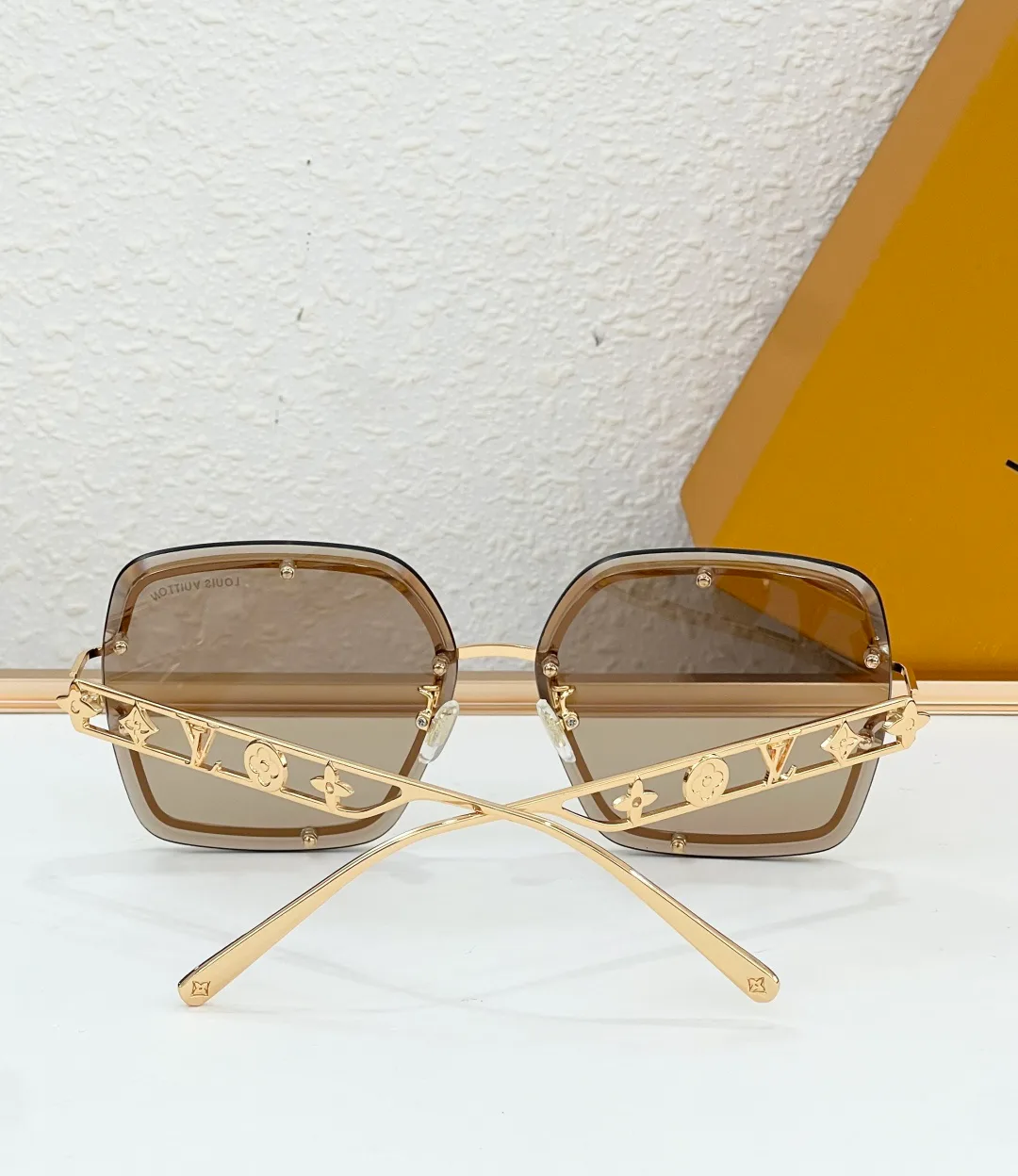 Очки Louis Vuitton 13434174