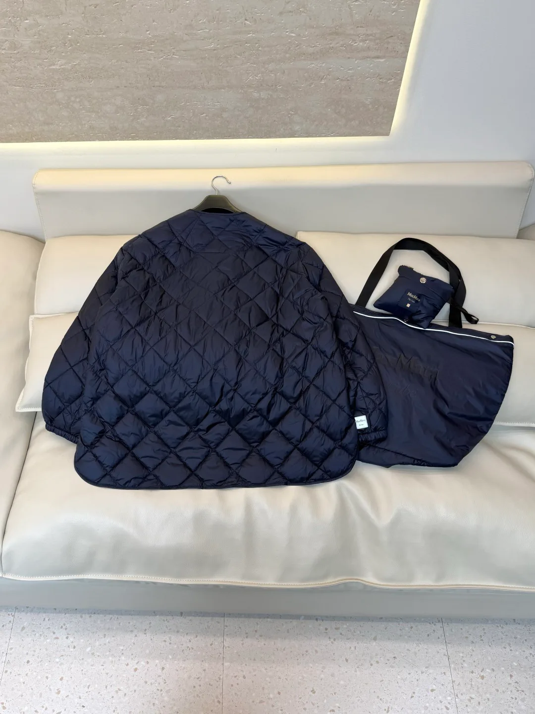 Куртки И Пуховики Женские Max Mara 17917318