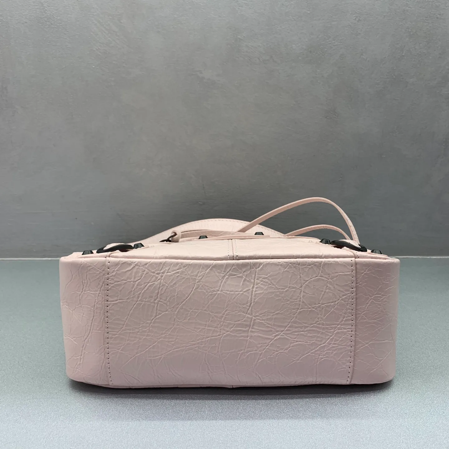 Сумки На Ремне Женские Balenciaga 17359732