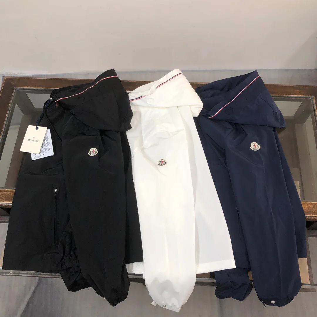 Куртки И Пуховики Женские Moncler 9642368