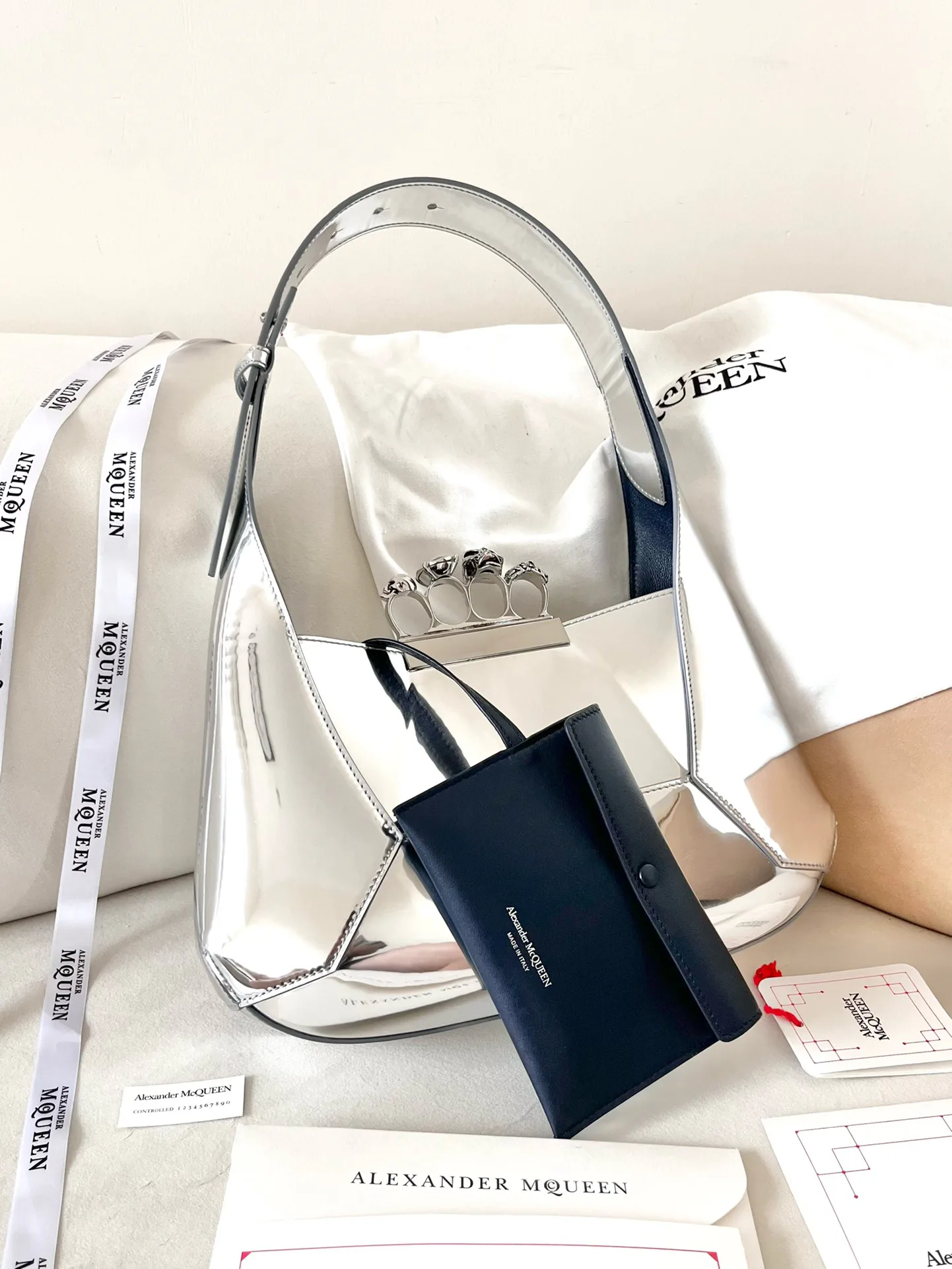 Сумки На Ремне Женские Alexander Mcqueen 11472536