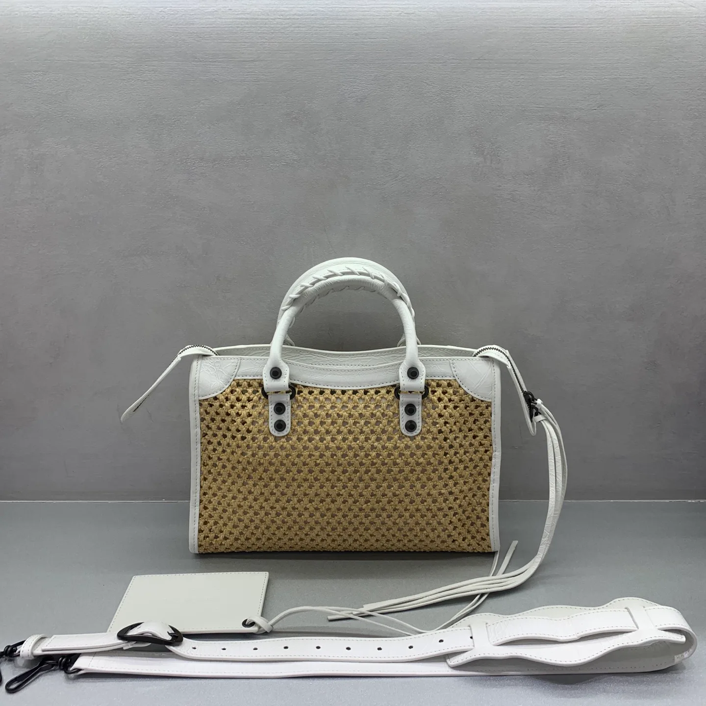 Классические Сумки Женские Balenciaga 17419167
