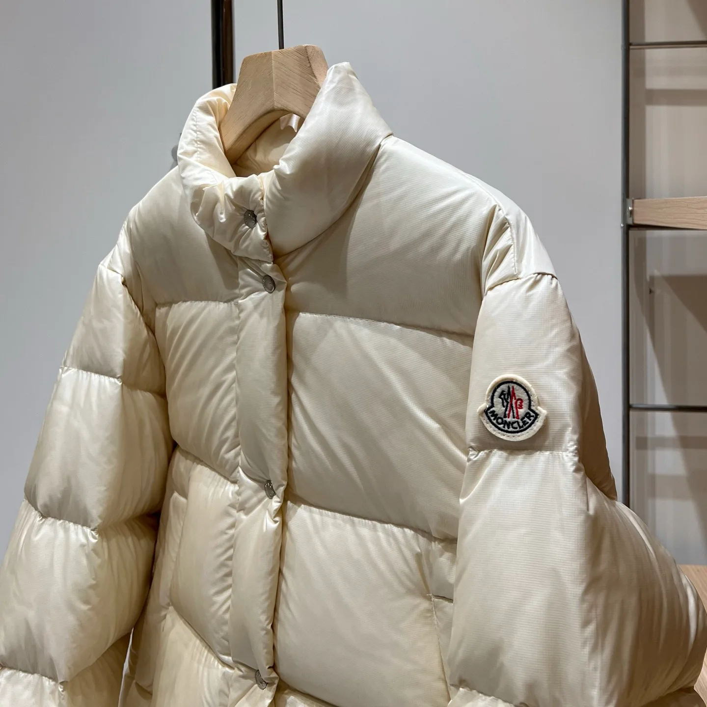 Куртки И Пуховики Женские Moncler 18761117