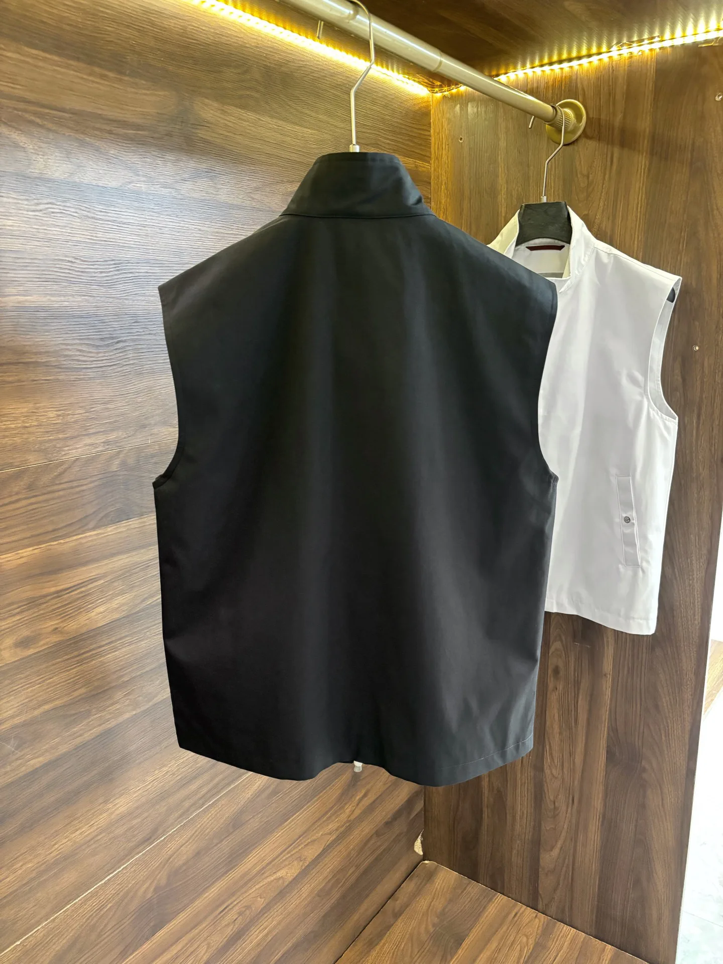 Жилеты Мужские Brunello Cucinelli 17612470