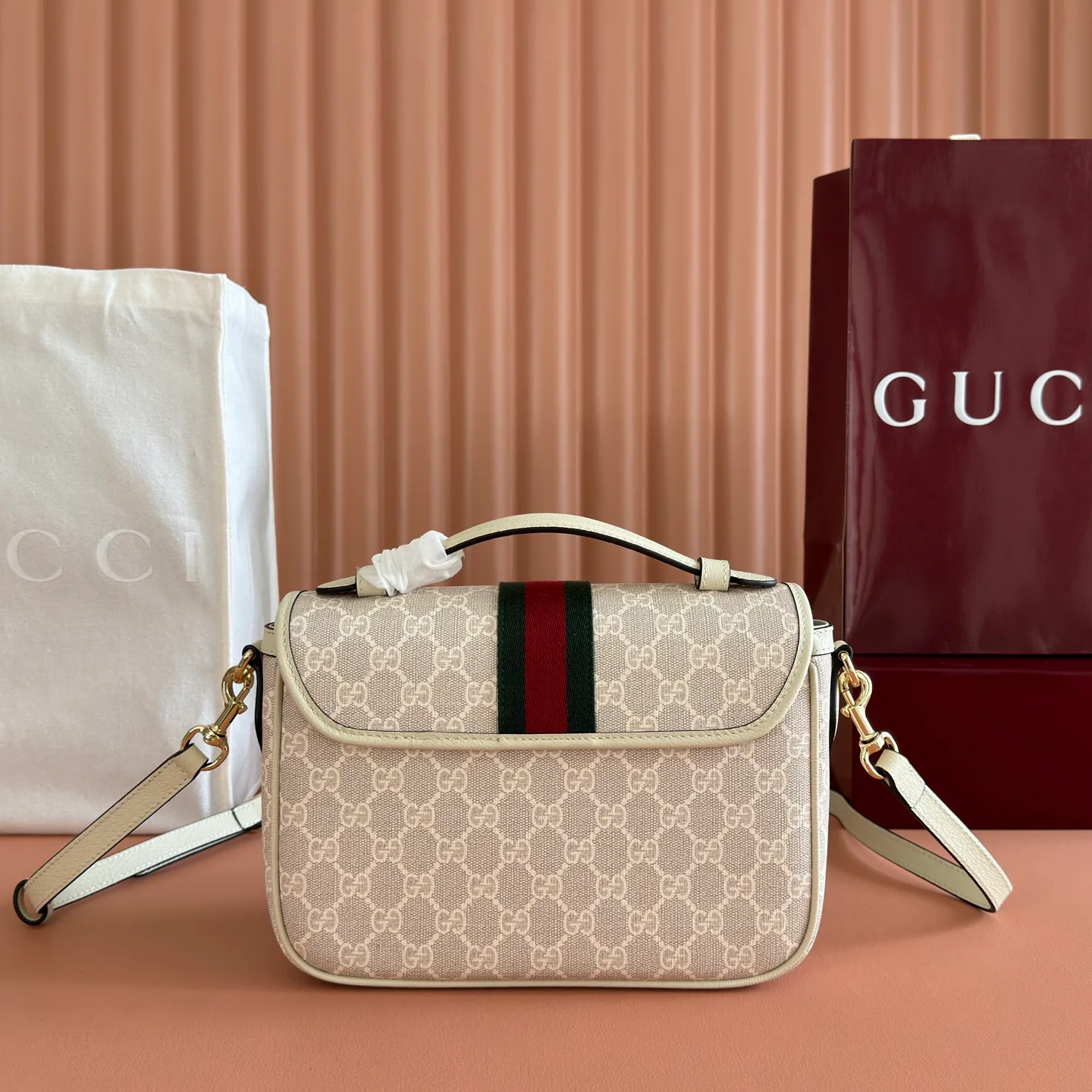 Классические Сумки Женские Gucci 11601449