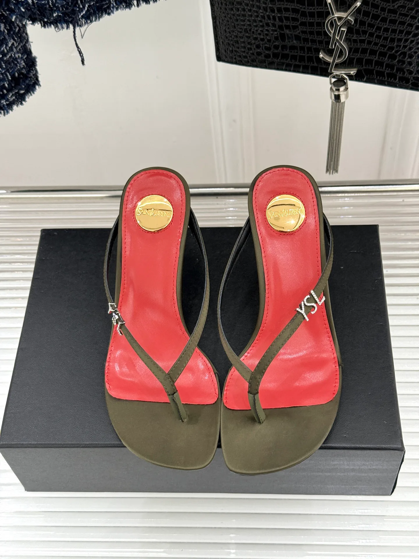 Сандалии Женские Saint Laurent 11886586