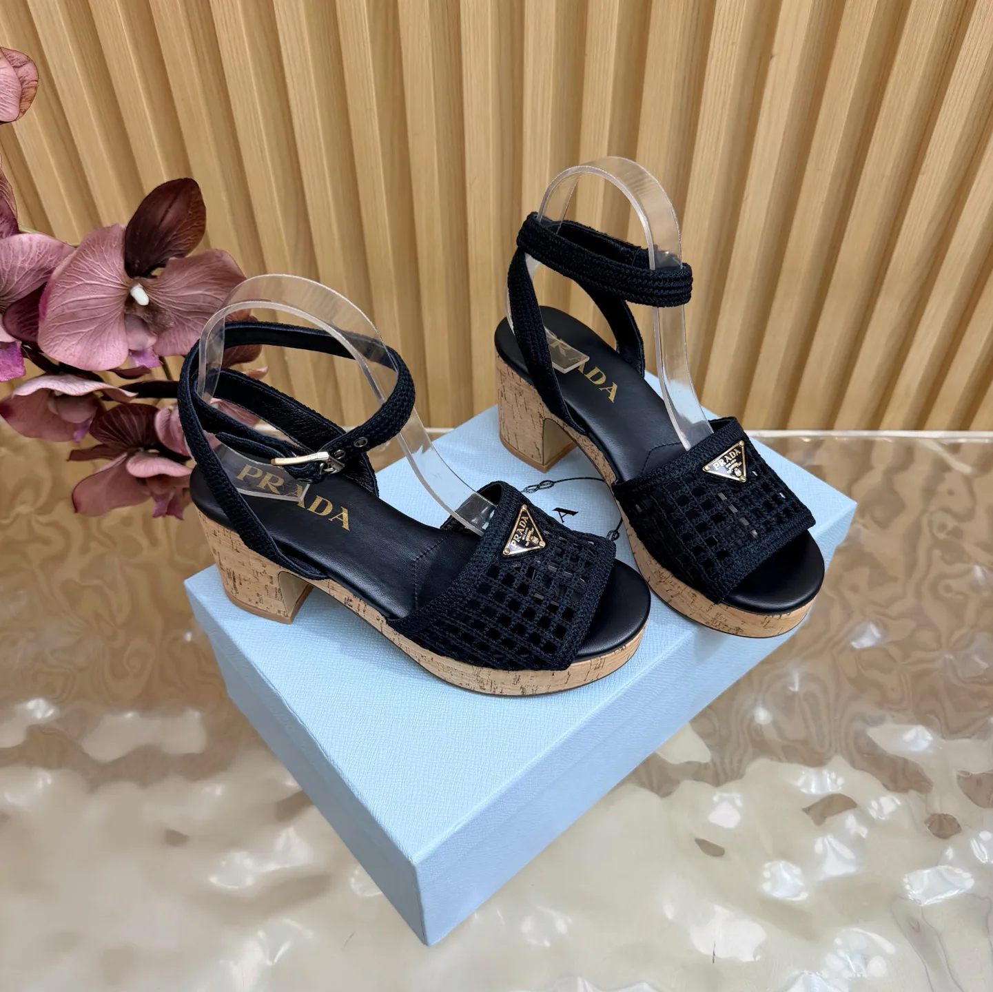 Босоножки Женские Prada 17757714