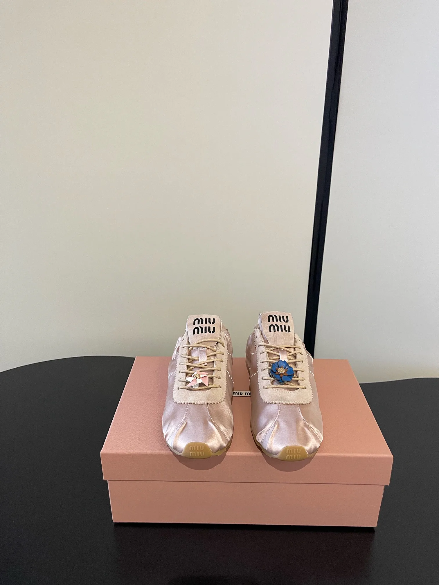 Кроссовки Женские Miu Miu 1706489