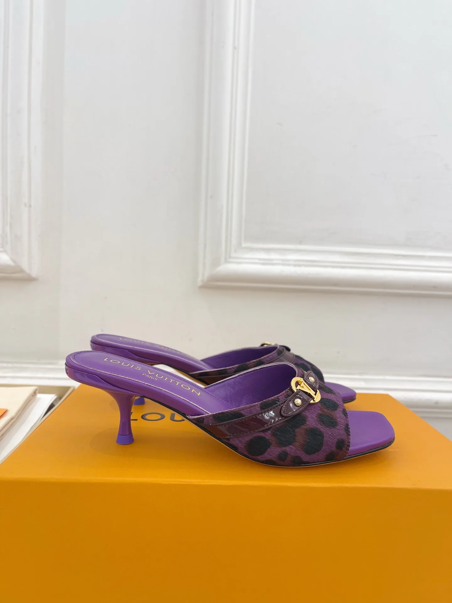 Туфли Женские Louis Vuitton 11458171