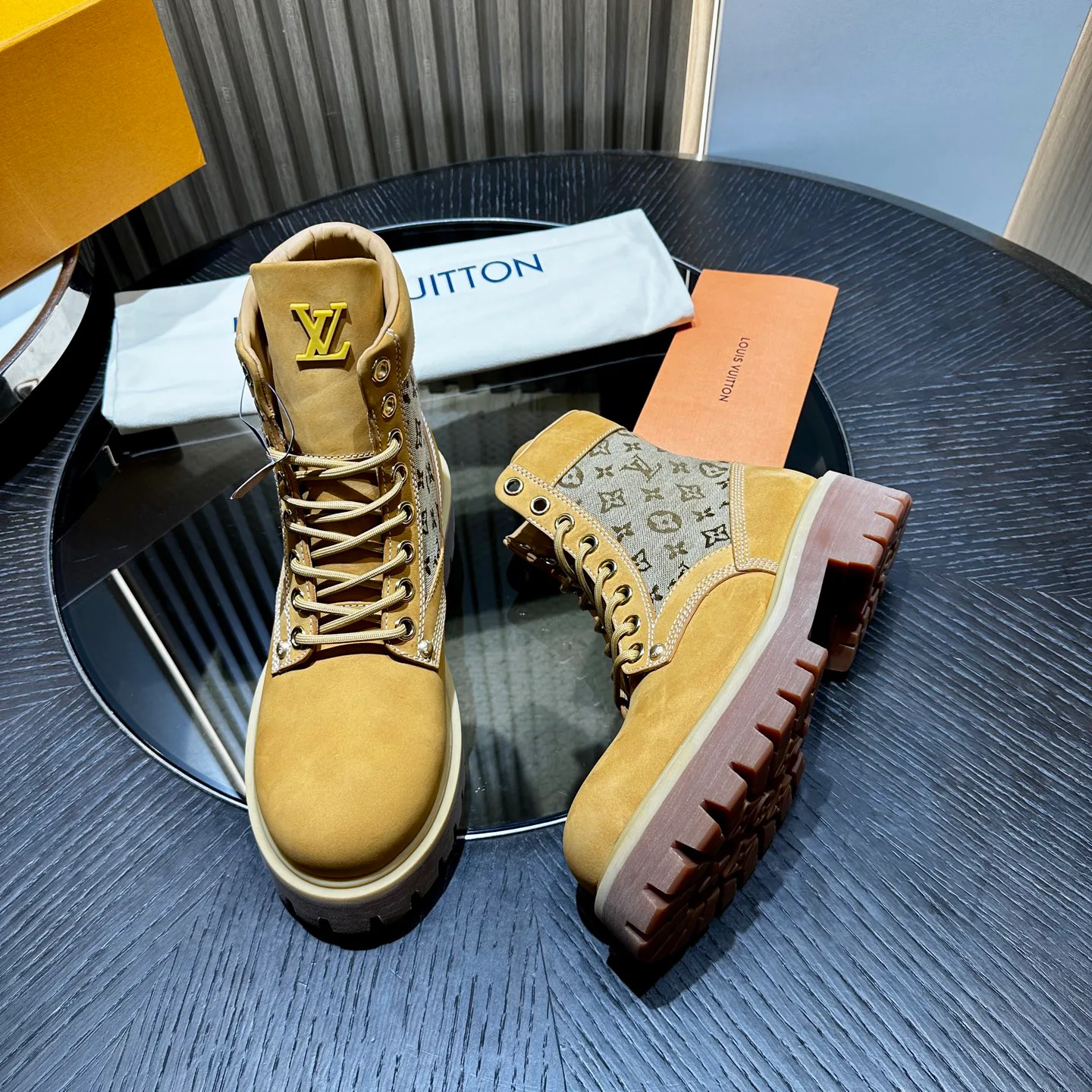 Ботинки Мужские Louis Vuitton 18995423