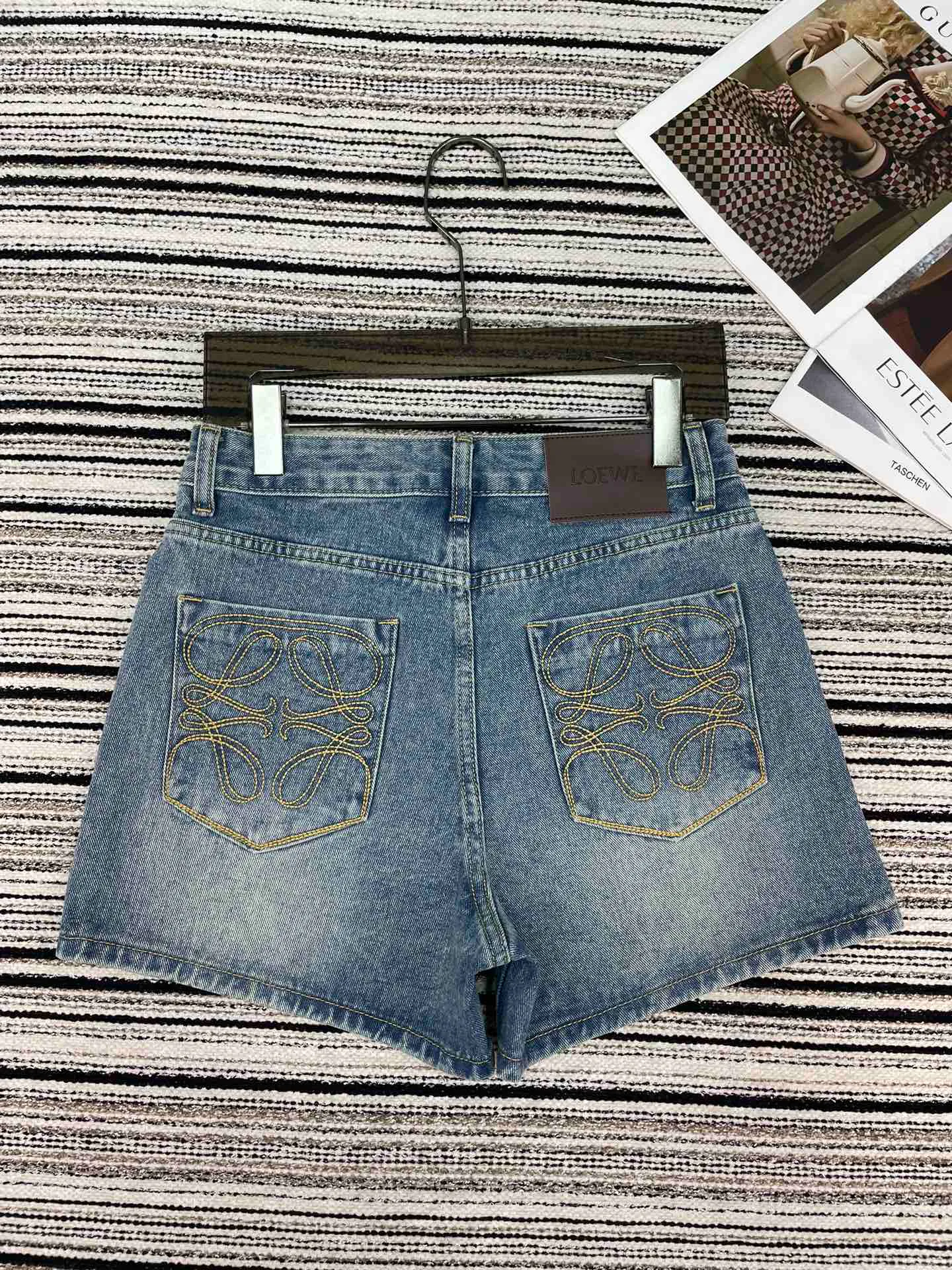 Шорты Женские Loewe 5088217