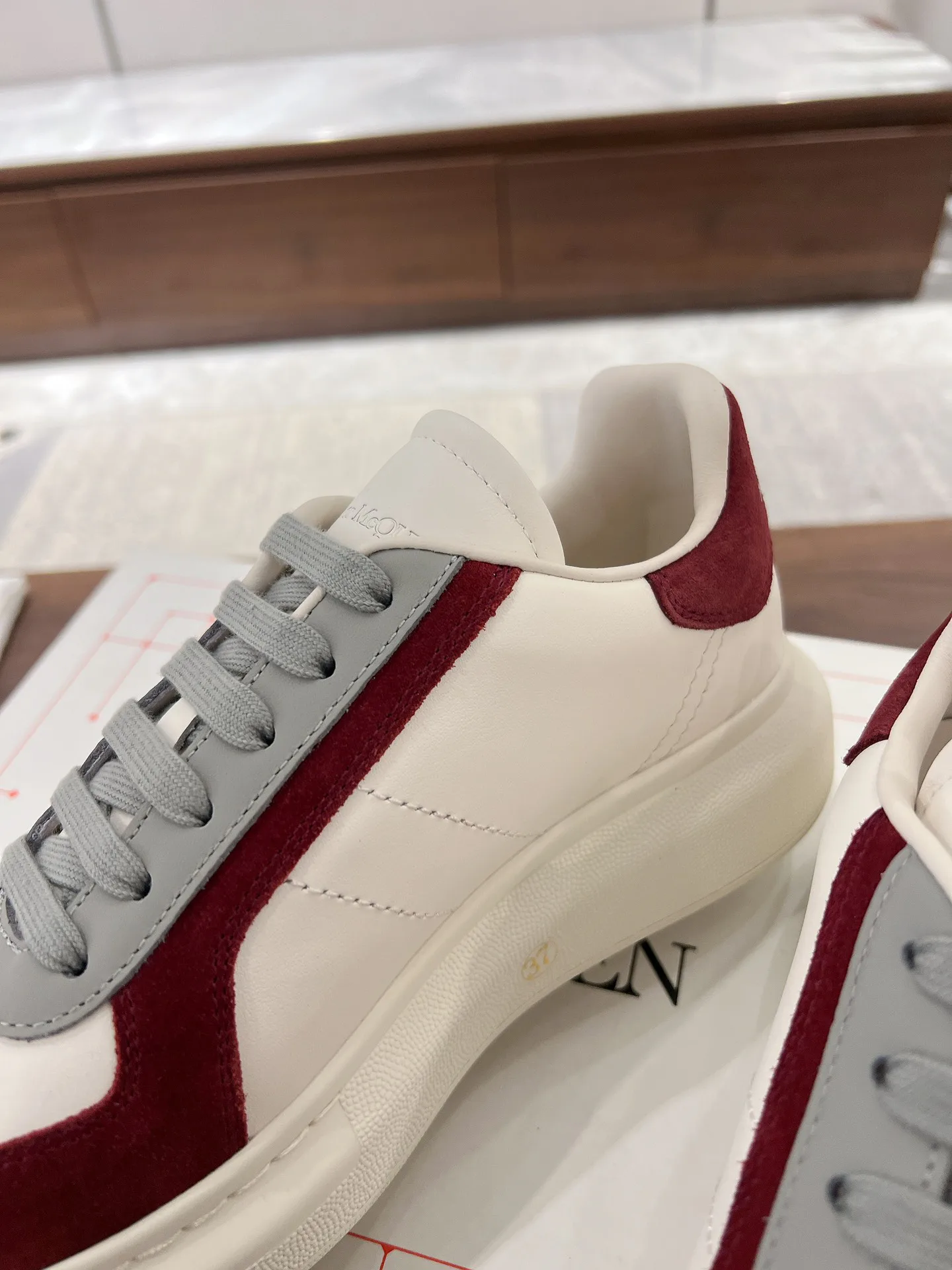 Кроссовки Женские Alexander Mcqueen 3446151