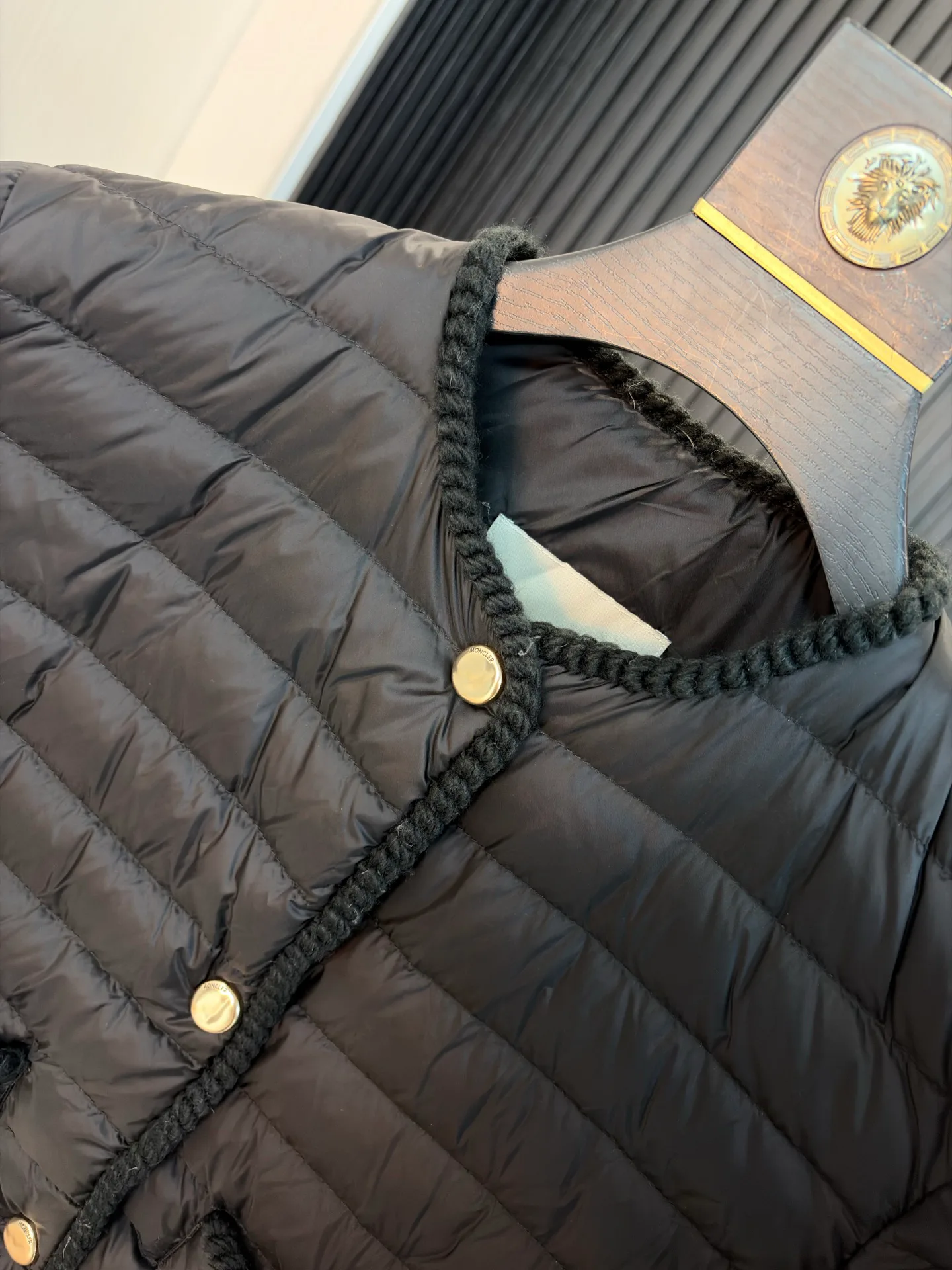 Куртки И Пуховики Женские Moncler 18673355