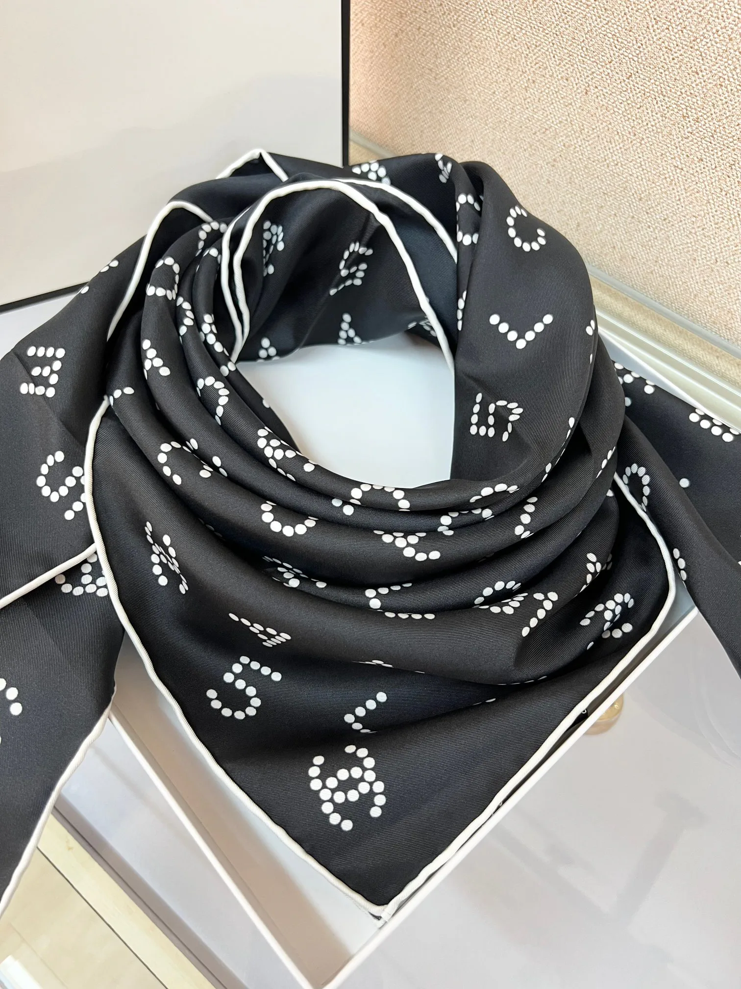 Шарфы Chanel 32056