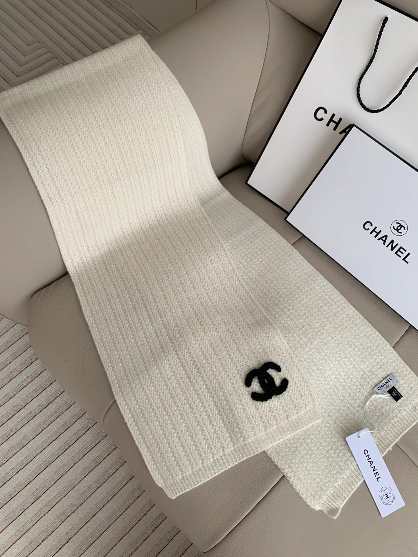Шарфы Chanel 424000