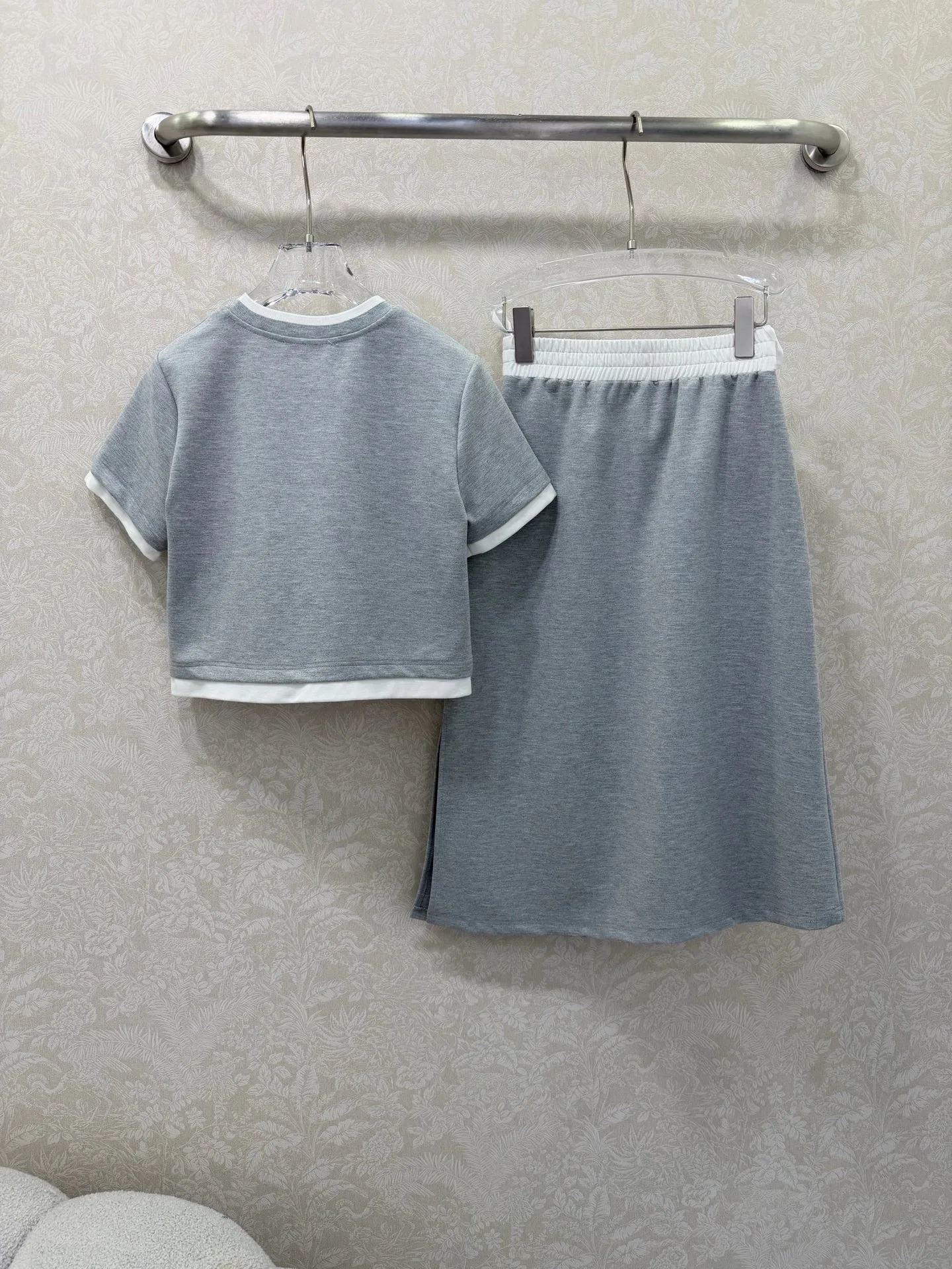 Костюмы Женские Prada 10568111