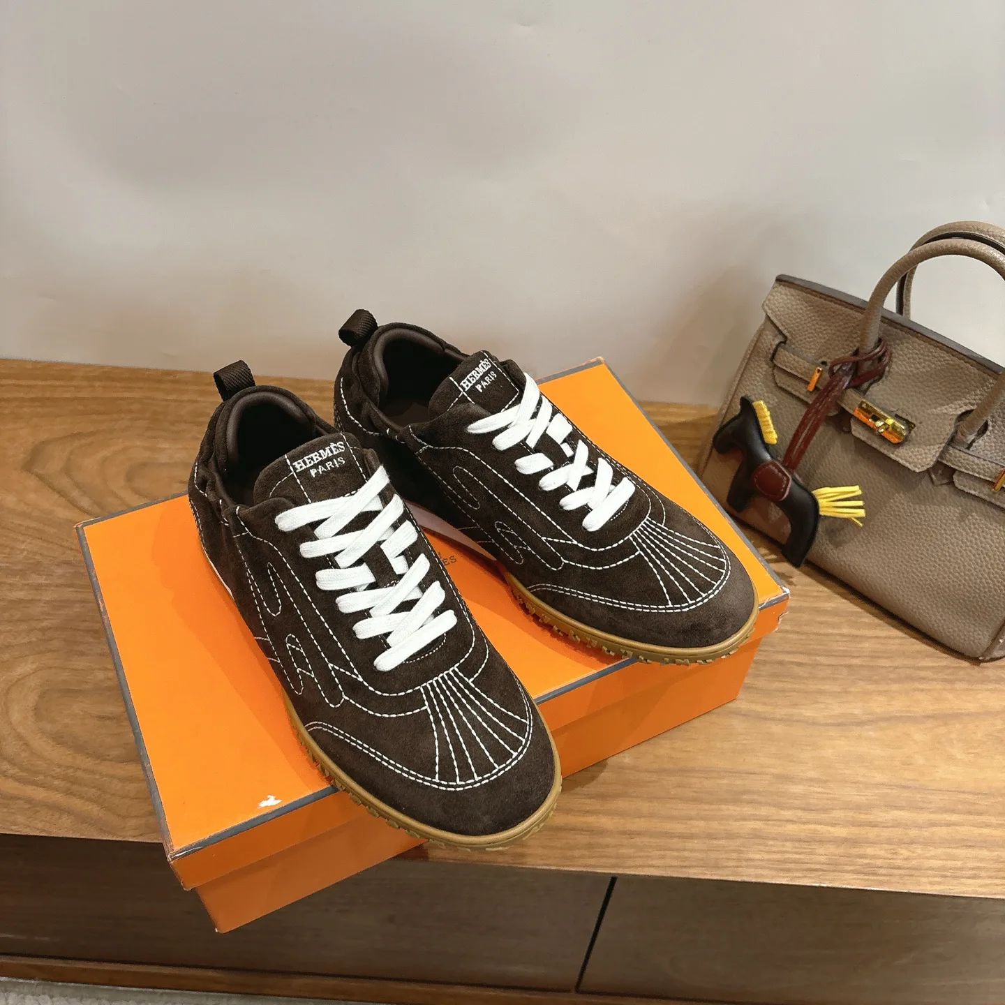 Кроссовки Женские Hermes 18729855
