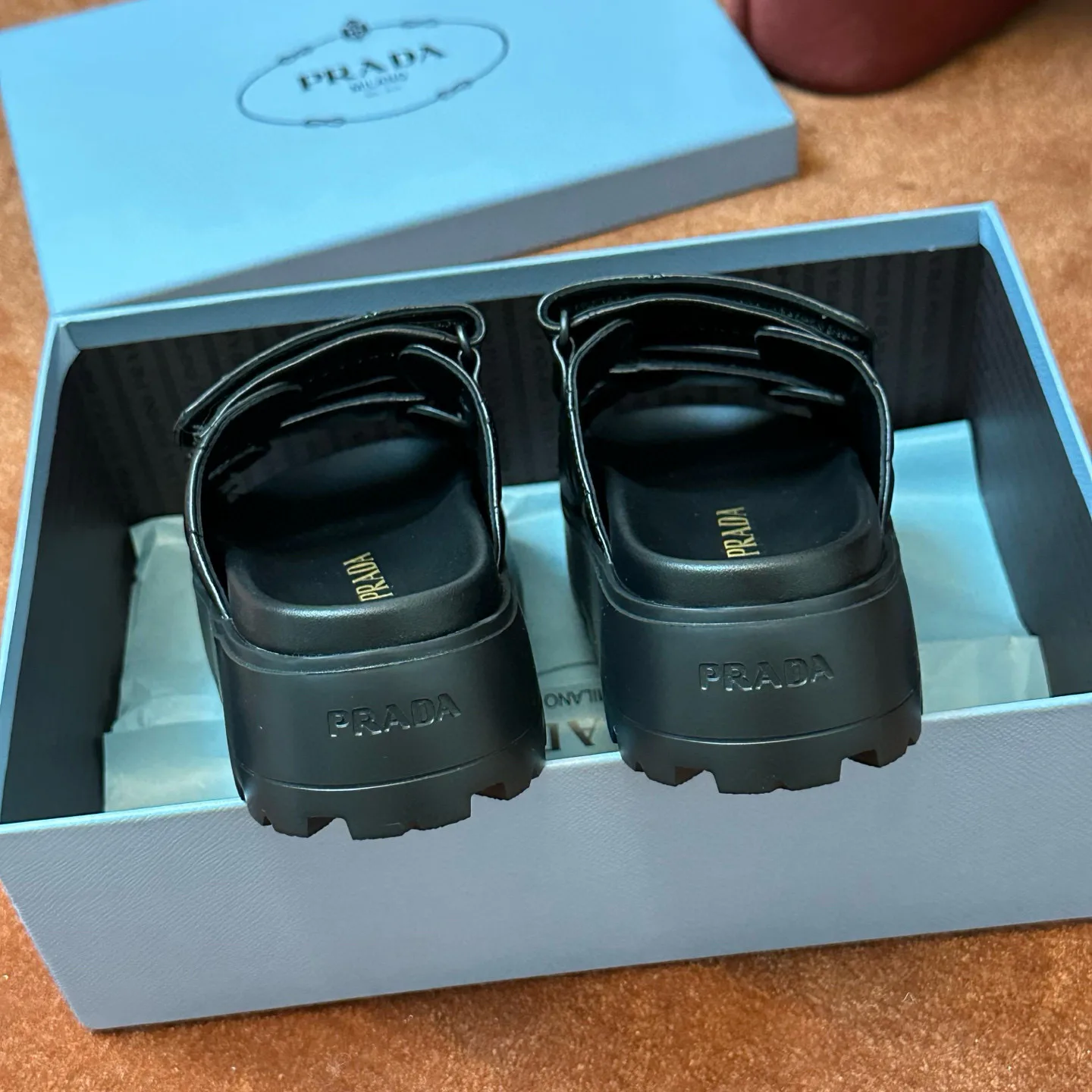 Шлепанцы Женские Prada 18541