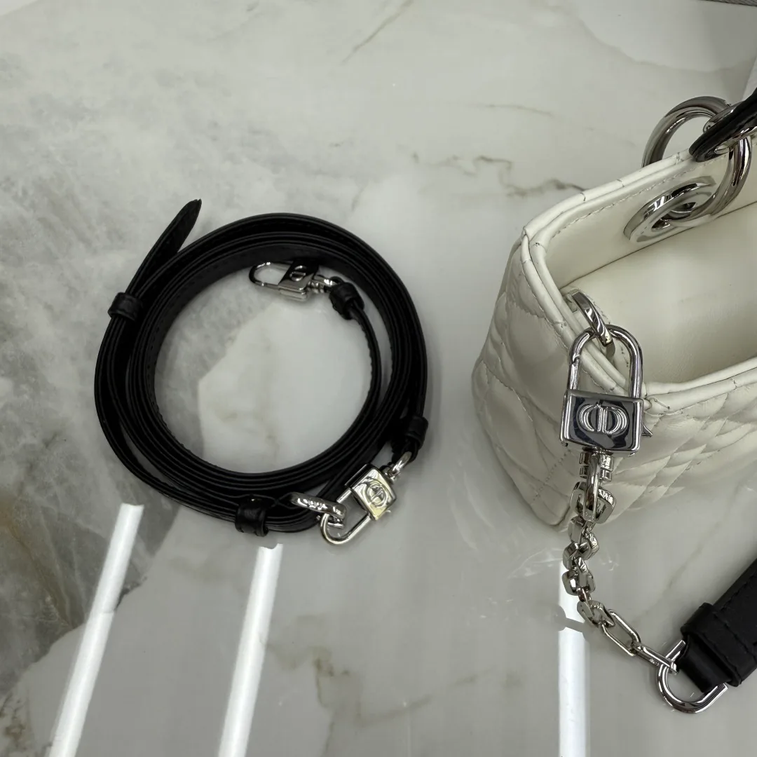 Классические Сумки Женские Christian Dior 11905806