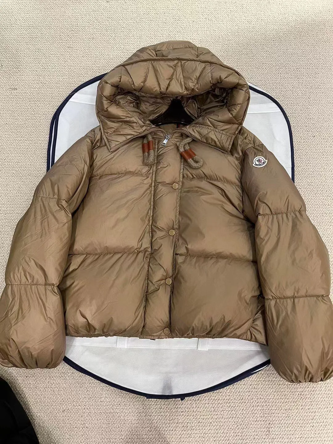 Куртки И Пуховики Женские Moncler 18130182