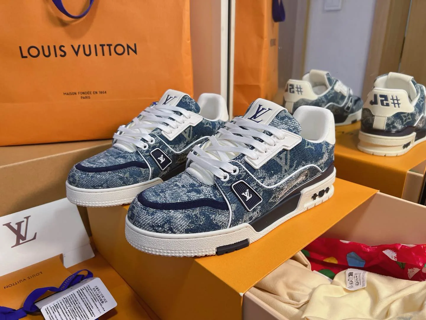 Кроссовки Женские Louis Vuitton 1880947