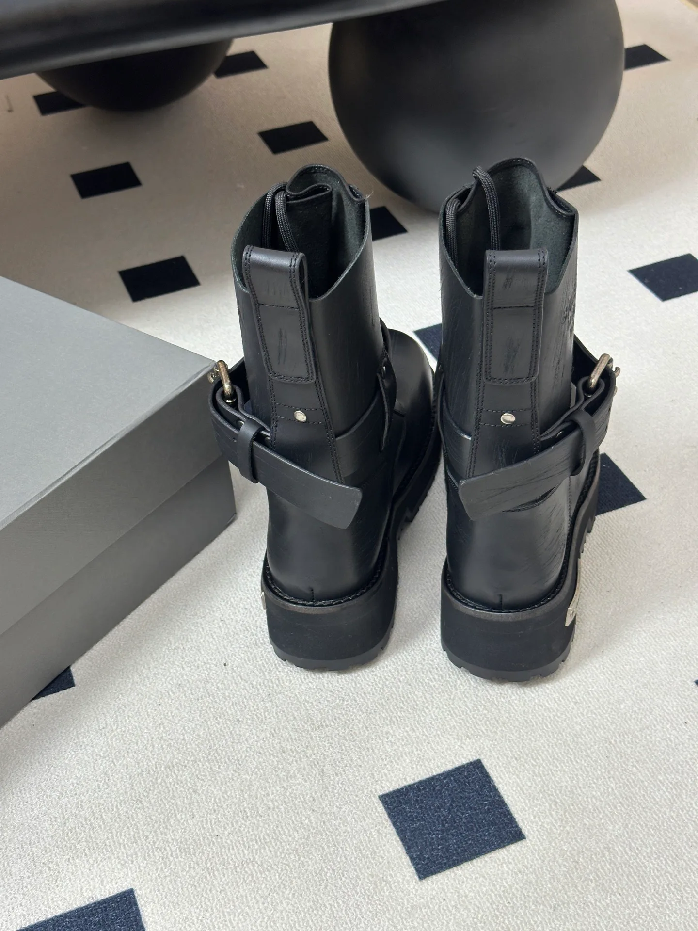 Ботинки Женские Balenciaga 18049605