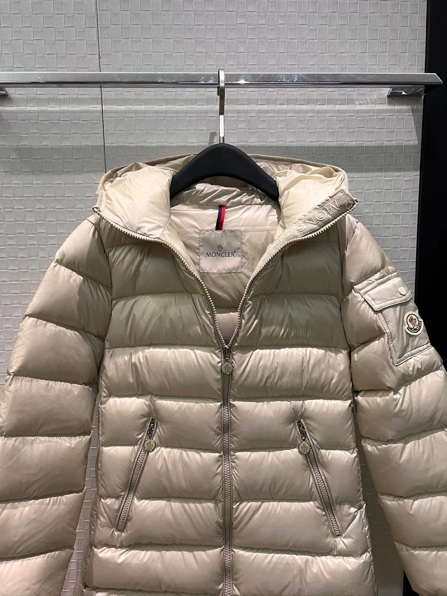 Куртки И Пуховики Женские Moncler 1693607