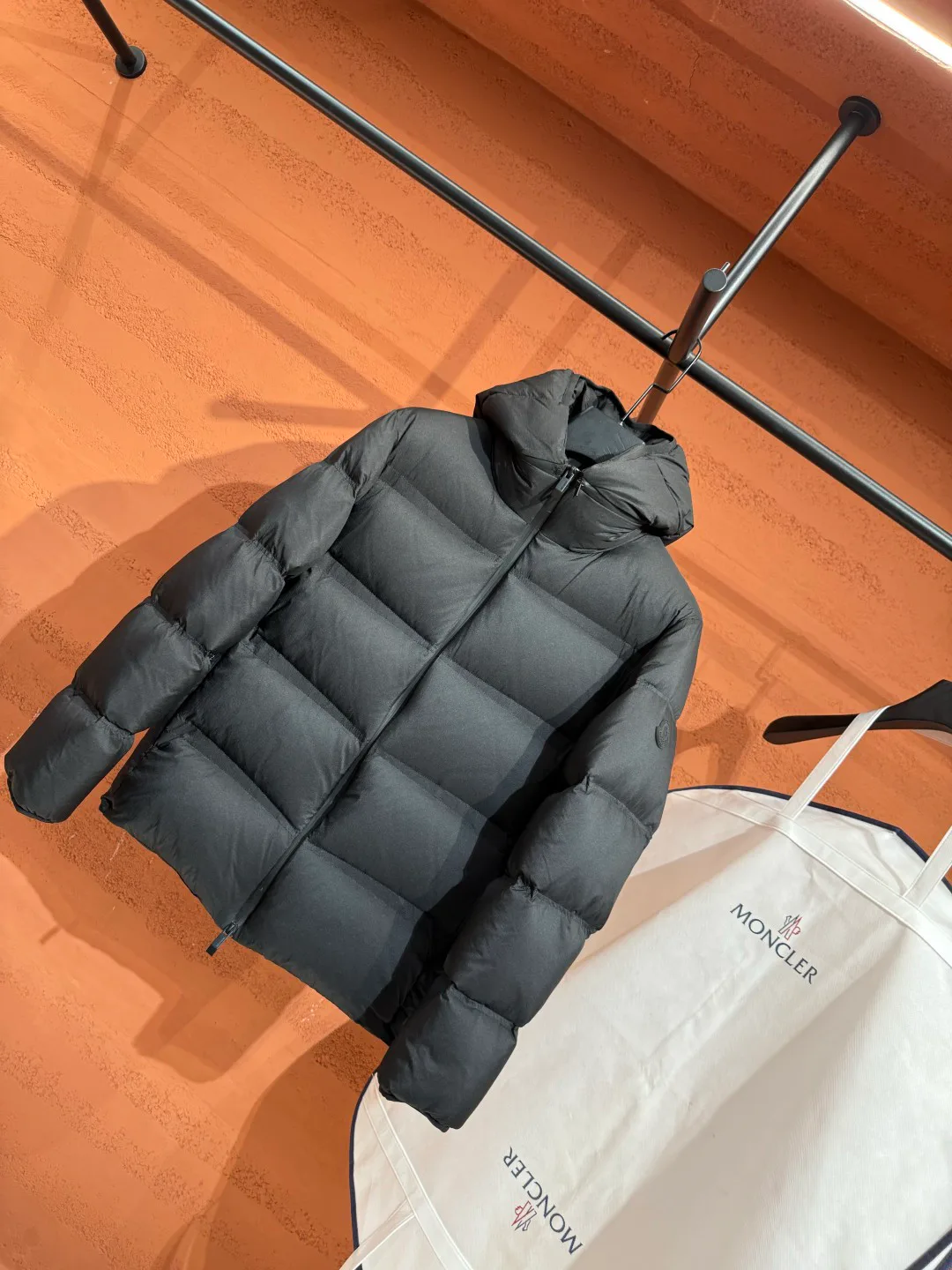 Куртки И Пуховики Мужские Moncler 18237413