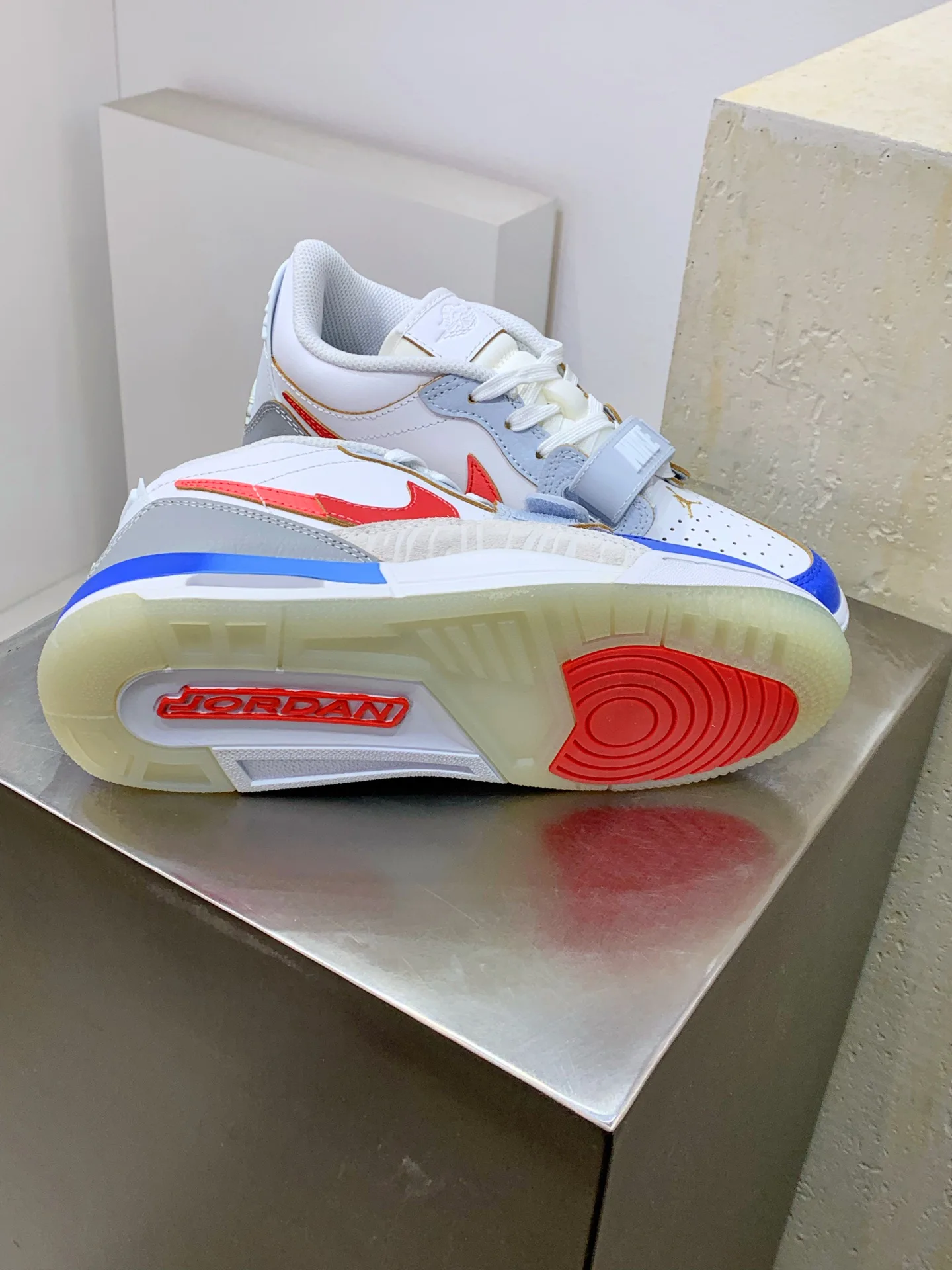 Кроссовки Женские Air Jordan 5025166