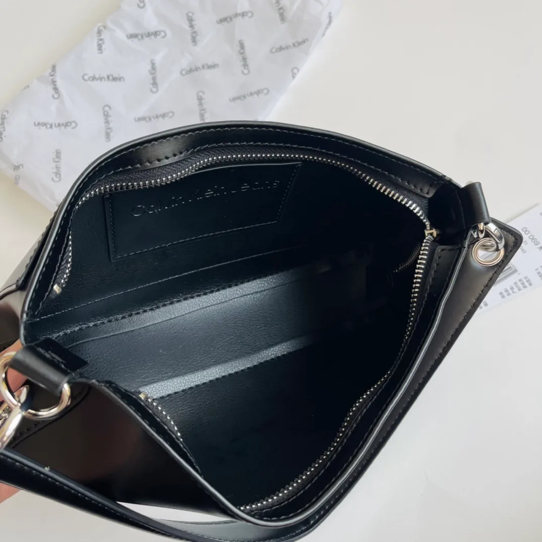 Сумки На Ремне Женские Calvin Klein 347314