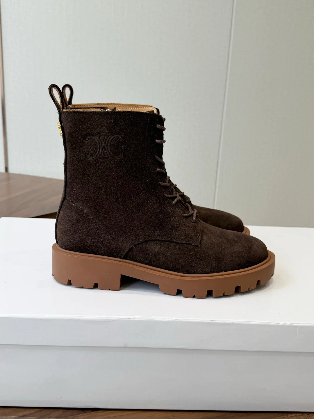 Ботинки Женские Celine 18307356